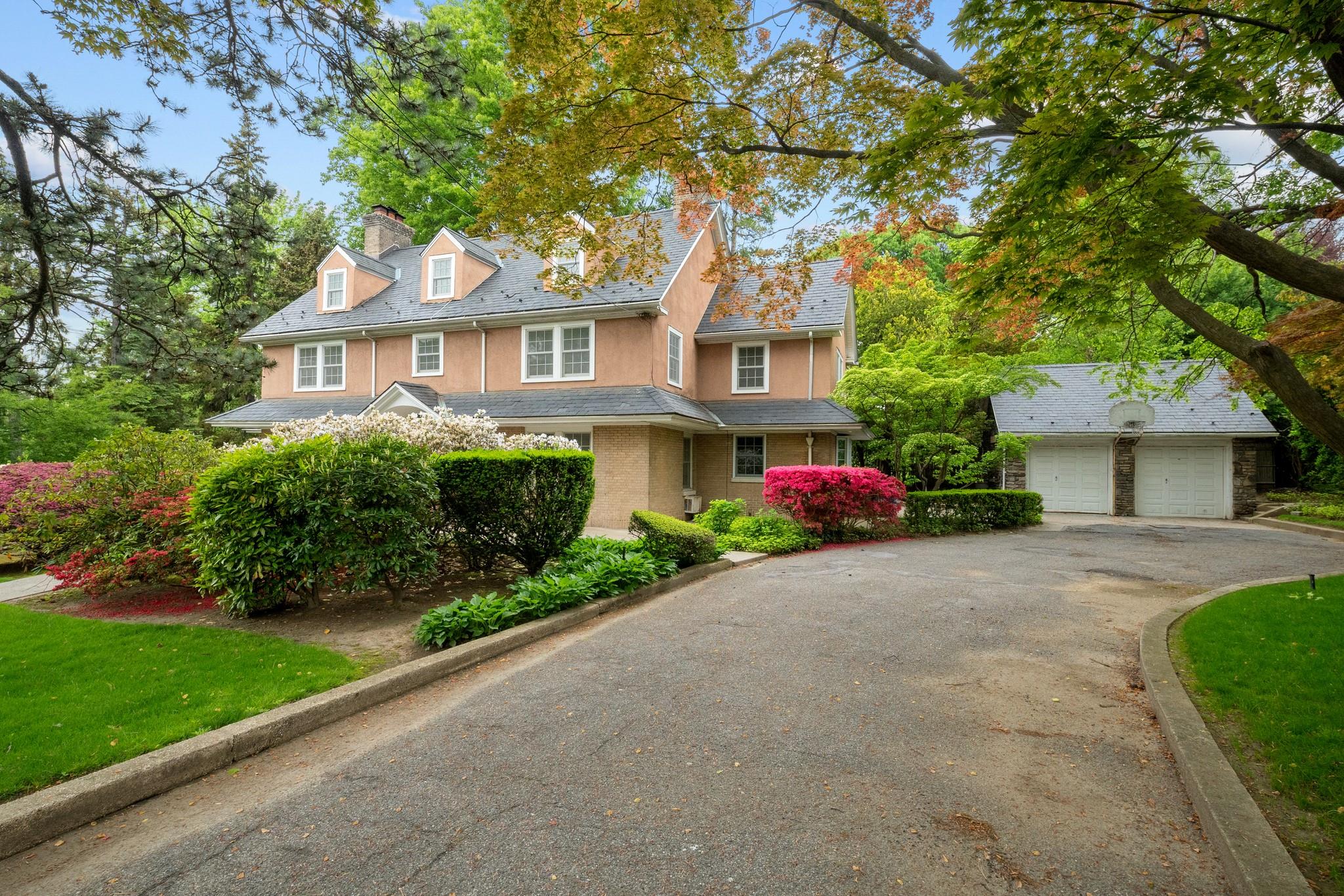 681 W 231st Street, Bronx, NY 10463