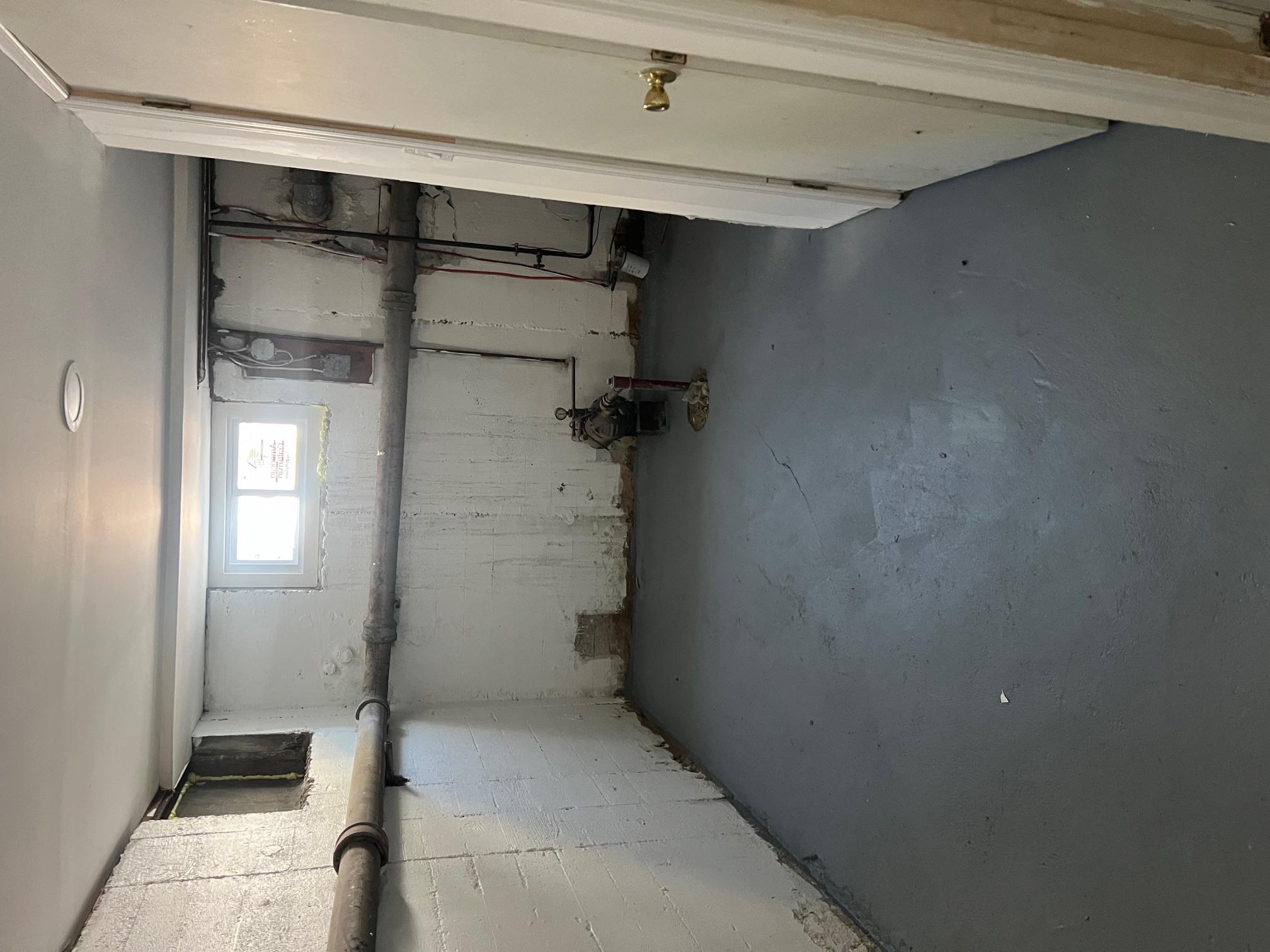 1963 central dr N, East Meadow, NY 11554