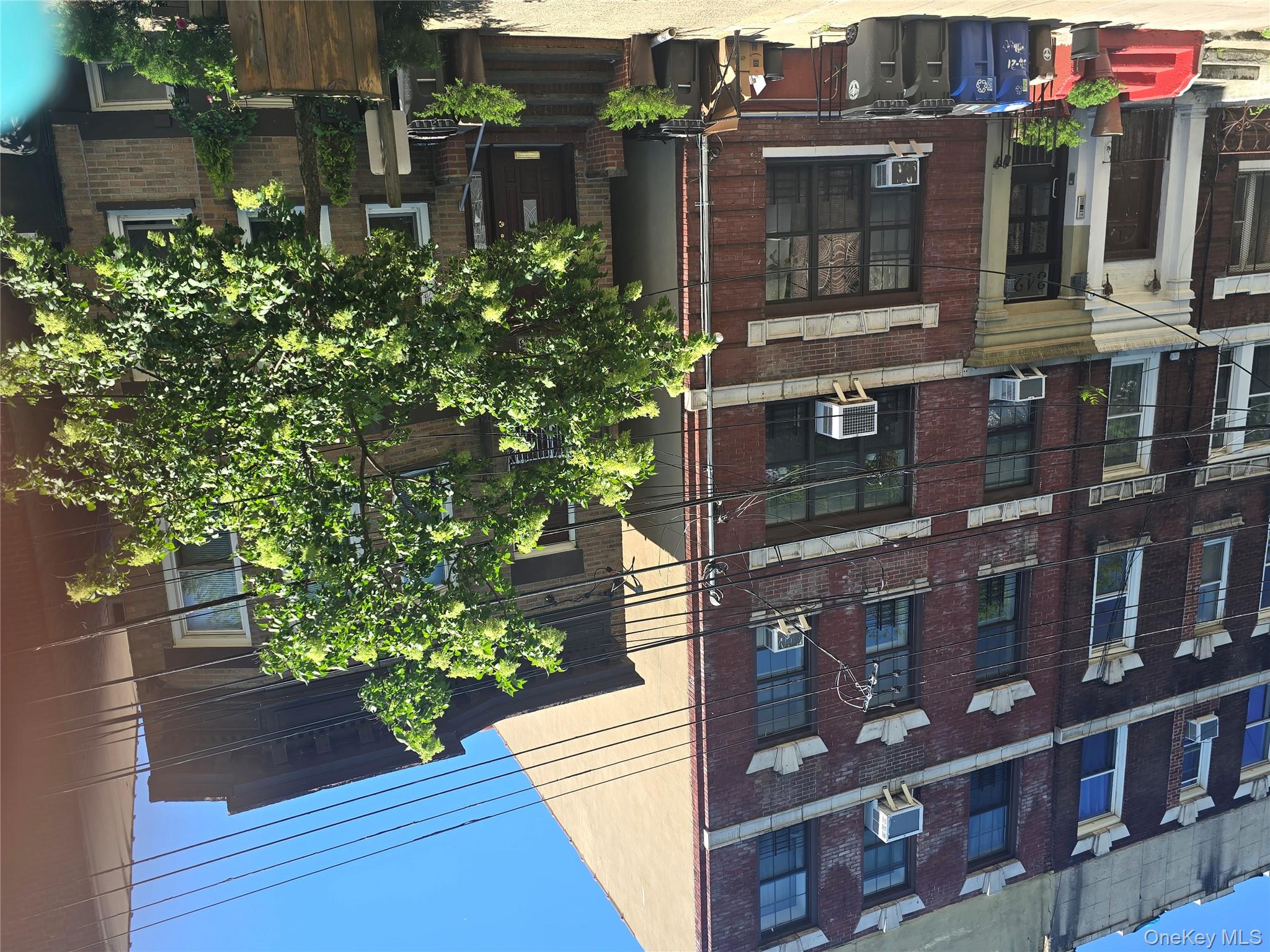 34-21 9 Street, Astoria, NY 11106