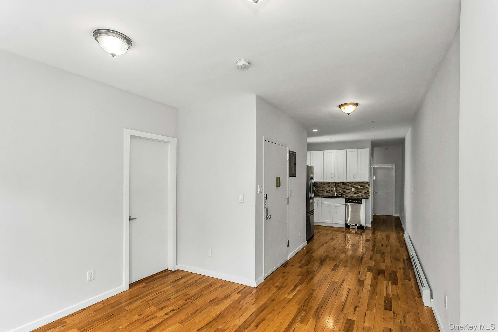 34-21 9 Street, Astoria, NY 11106