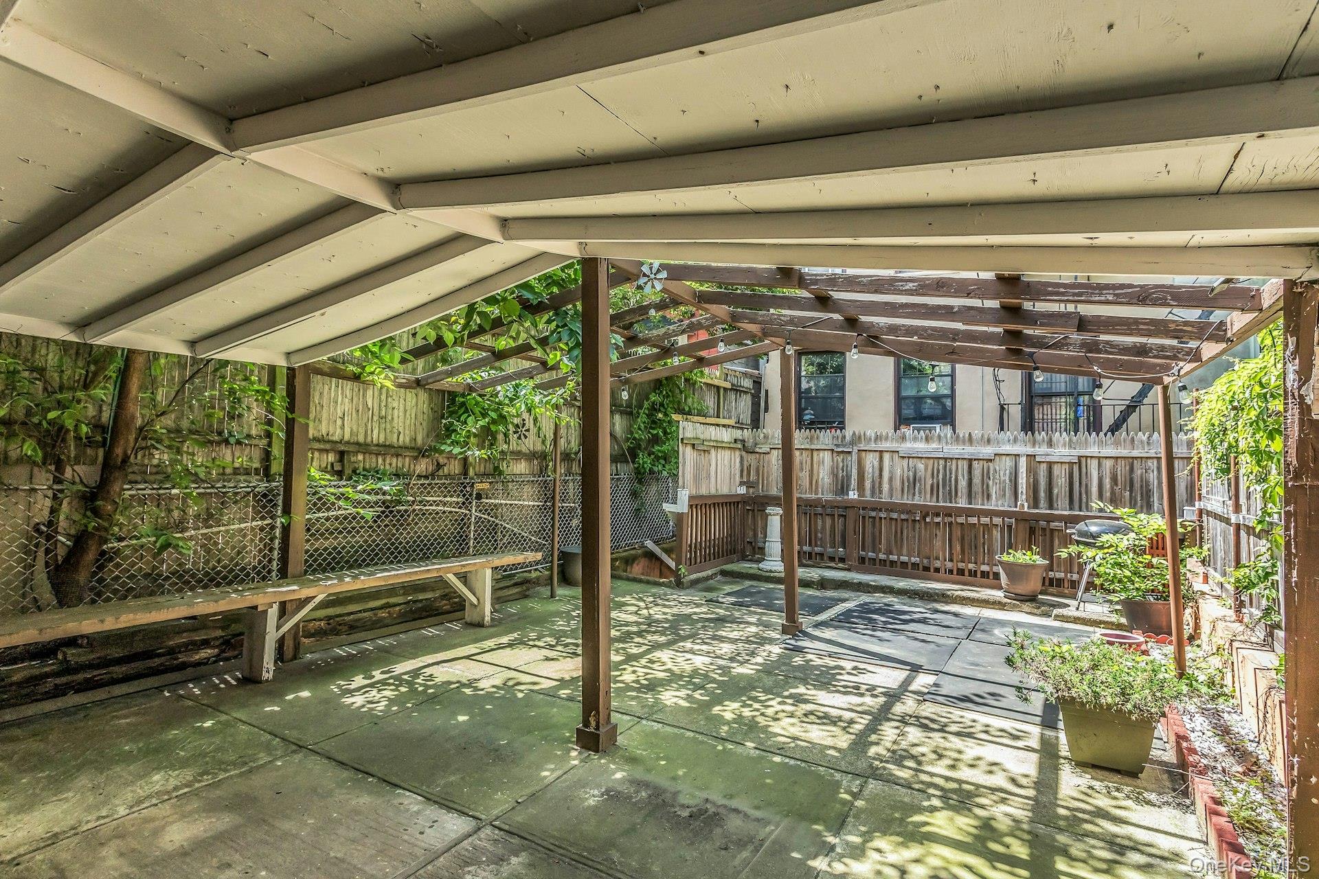 34-21 9 Street, Astoria, NY 11106