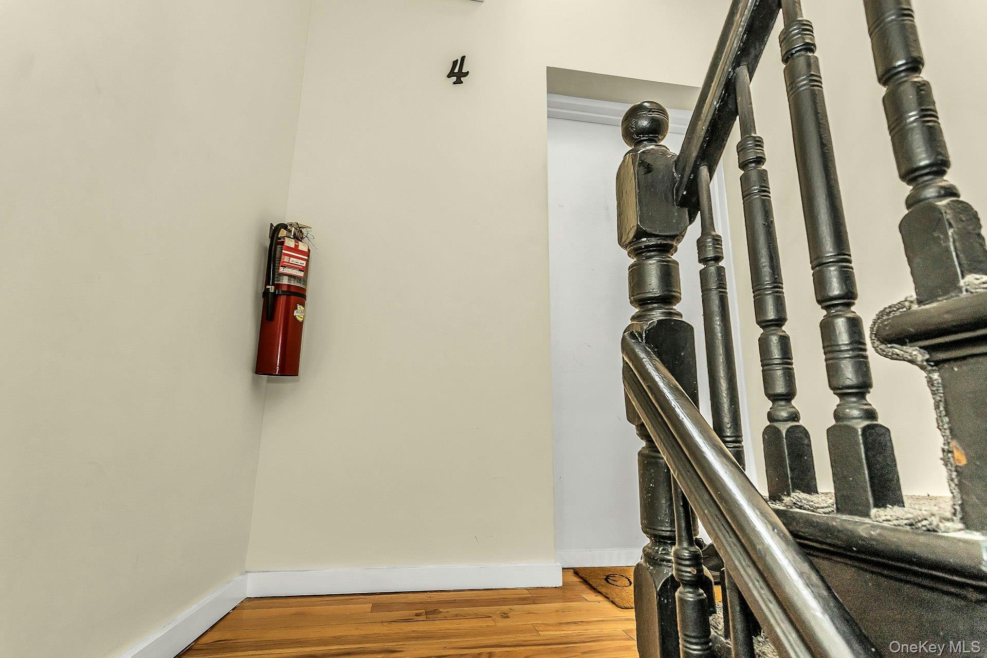 34-21 9 Street, Astoria, NY 11106