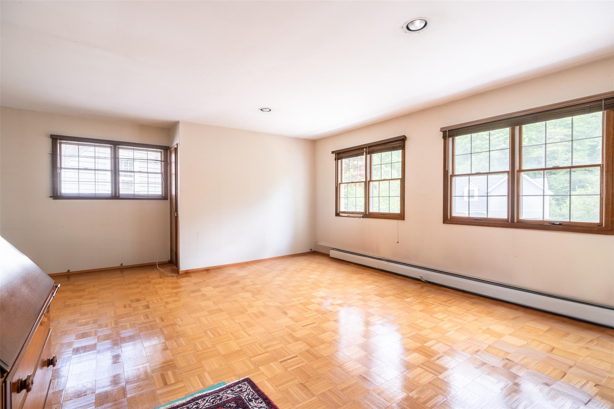 19 Reynal Road, White Plains, NY 10605