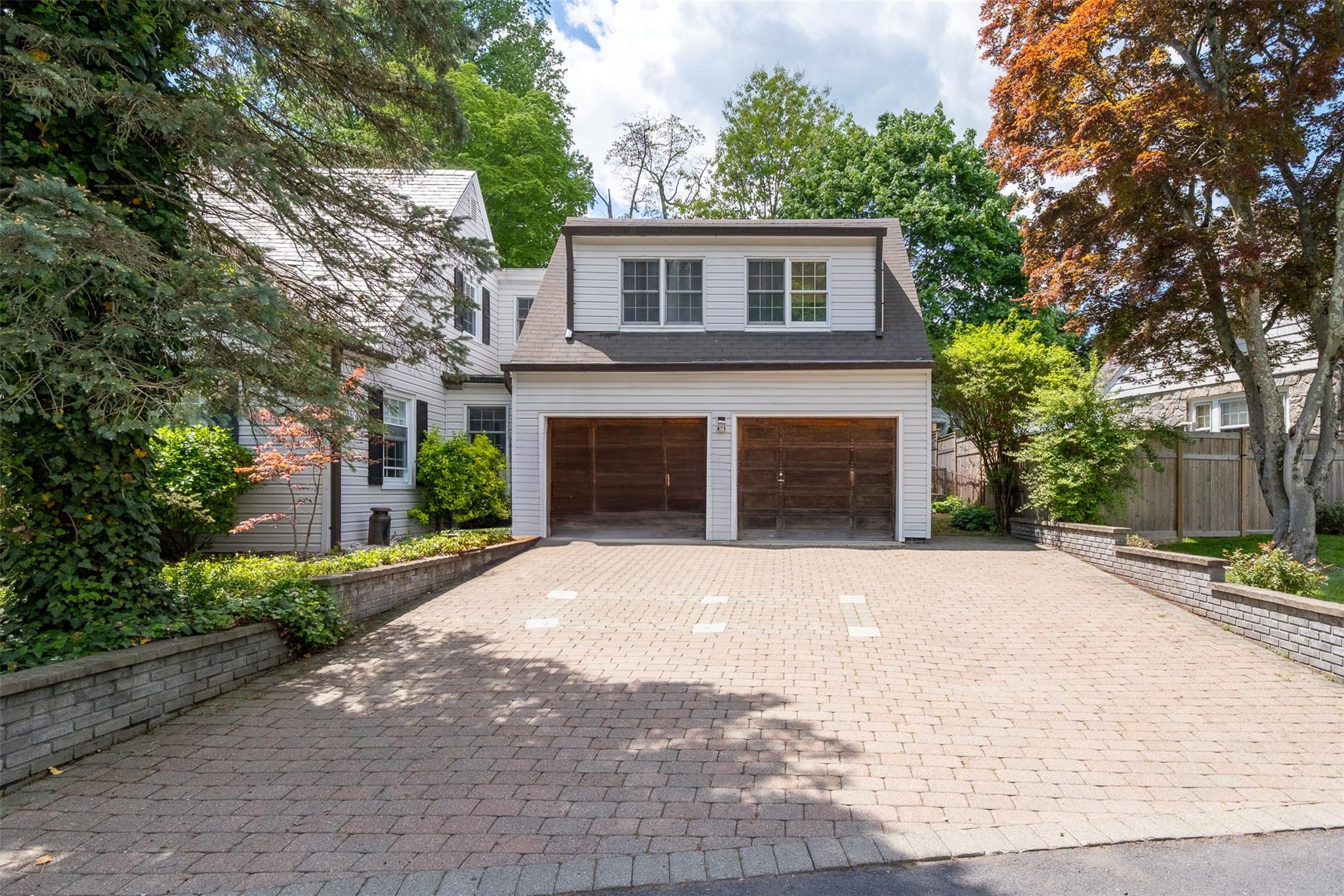 19 Reynal Road, White Plains, NY 10605