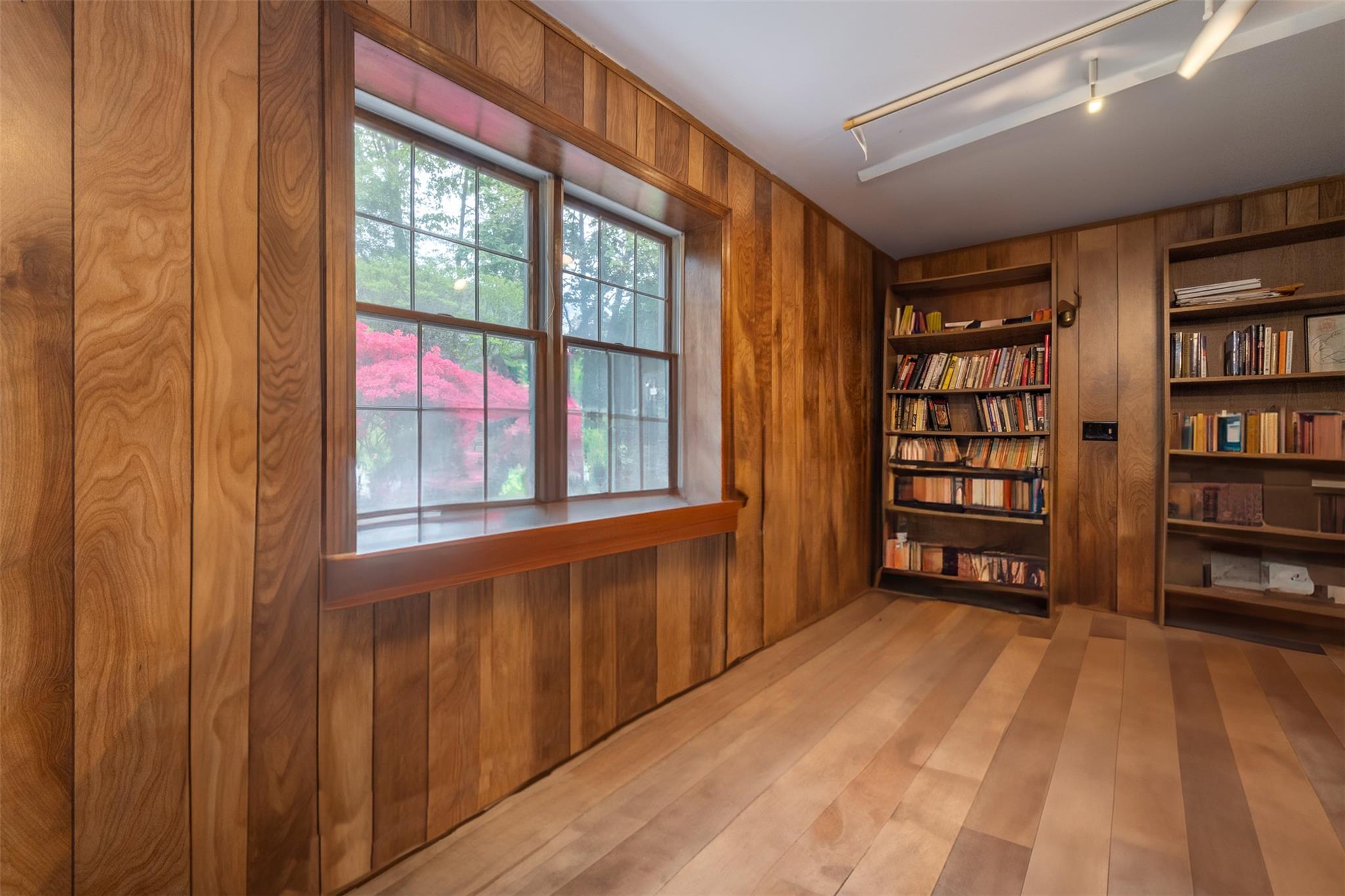 19 Reynal Road, White Plains, NY 10605