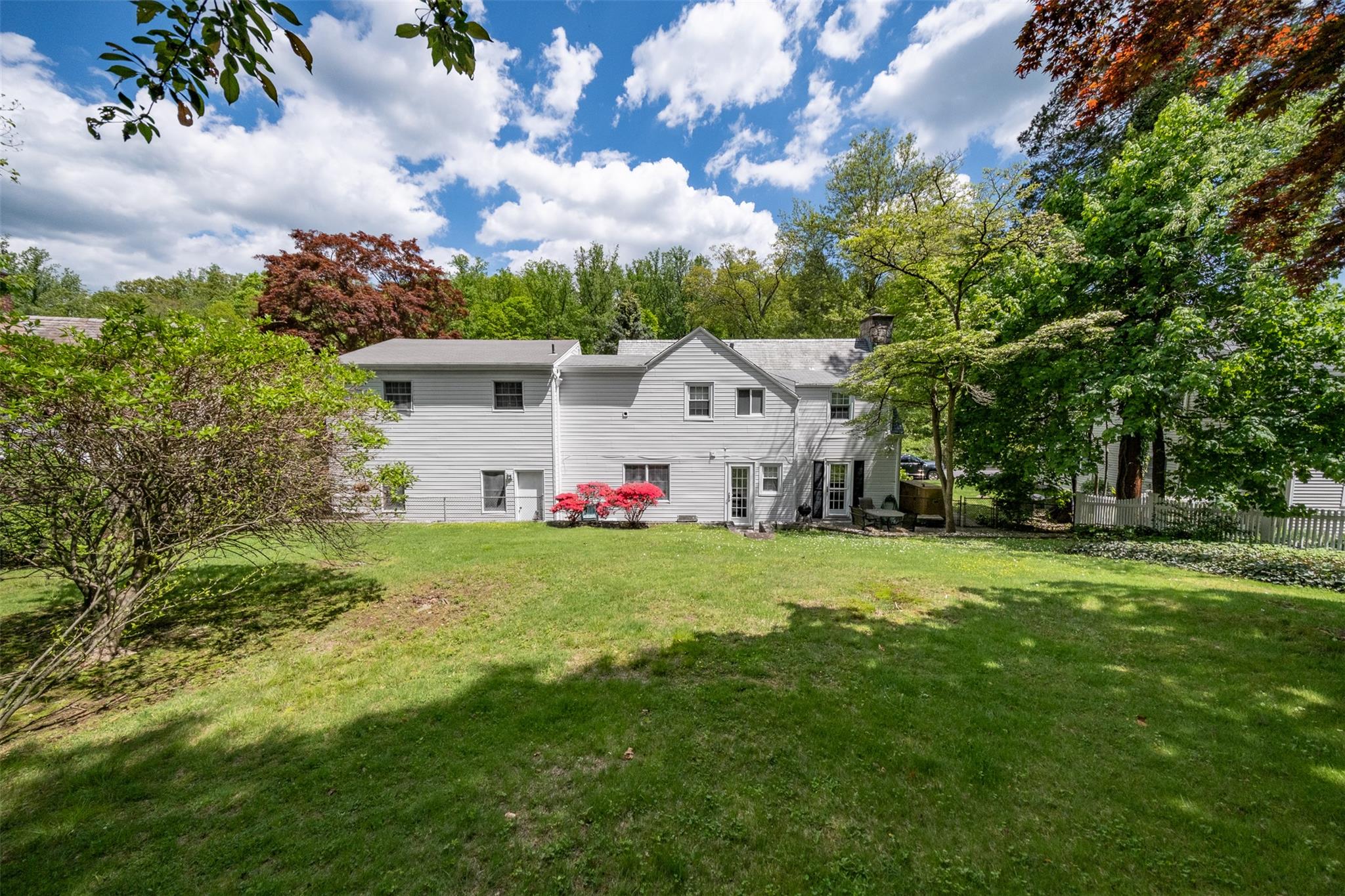 19 Reynal Road, White Plains, NY 10605