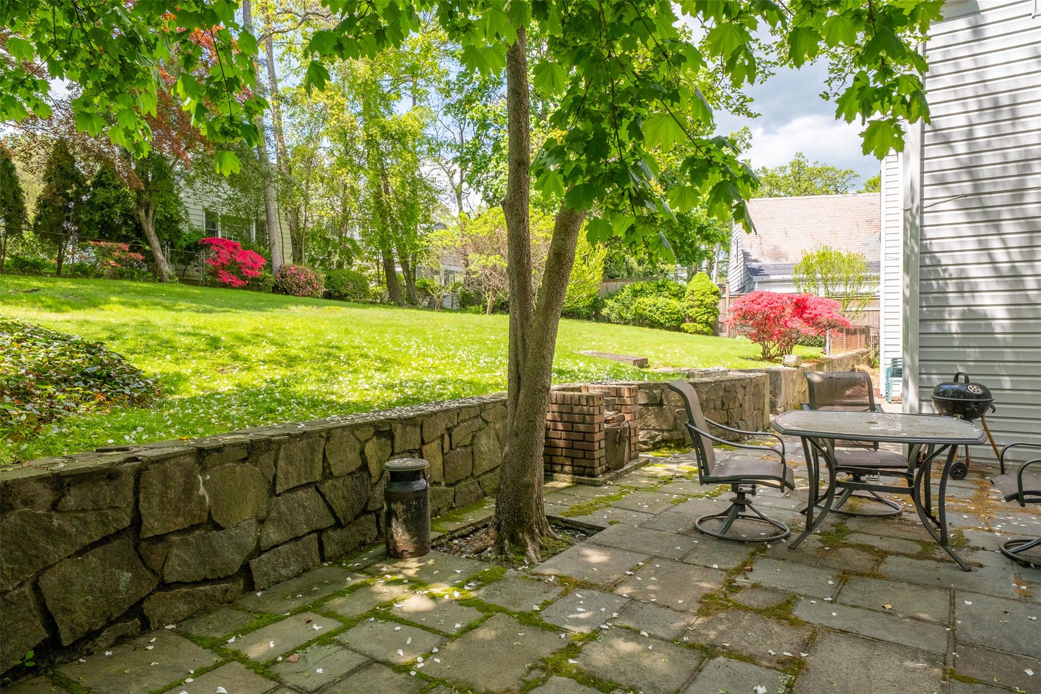 19 Reynal Road, White Plains, NY 10605