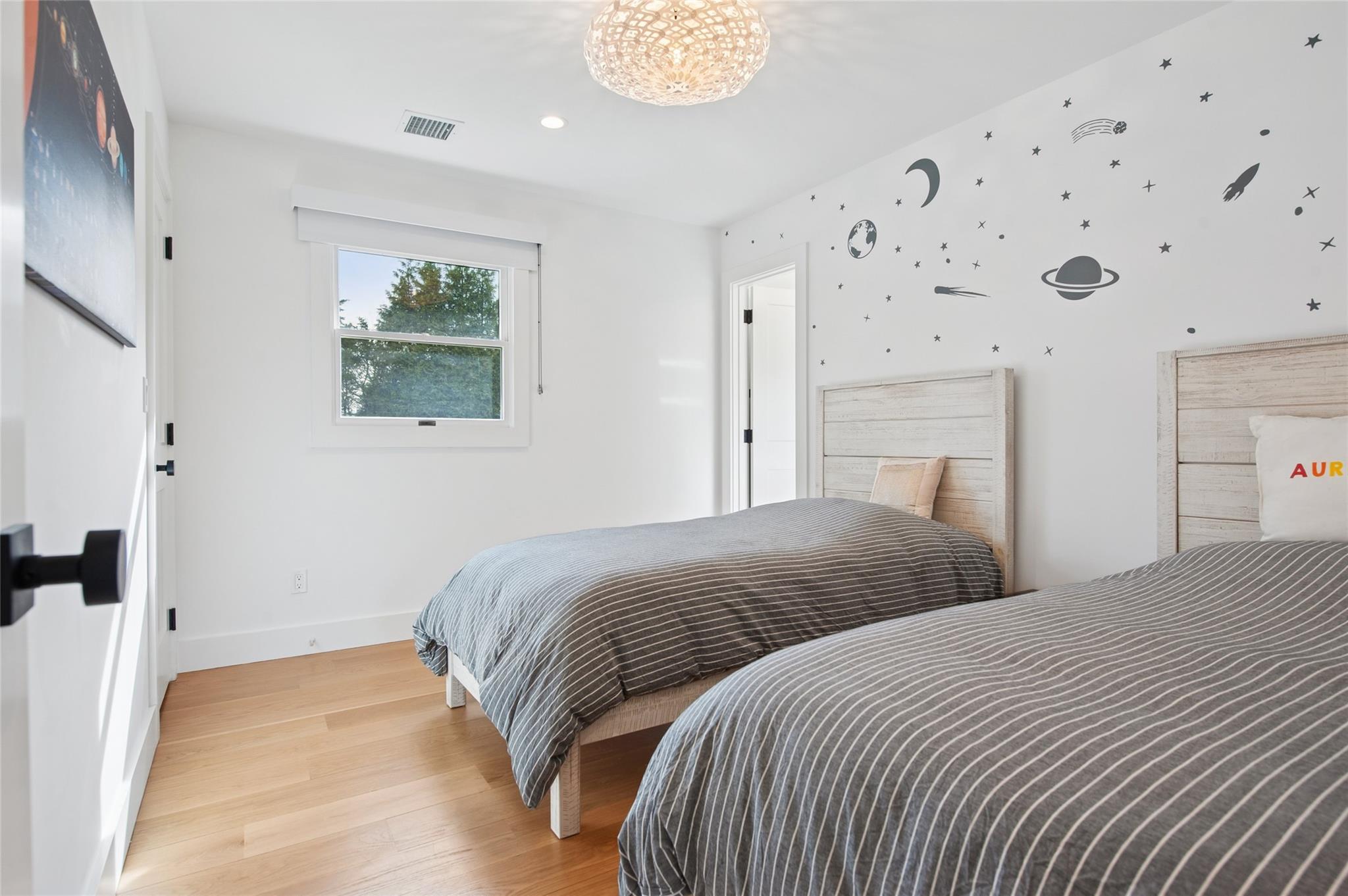 75 Saint Andrews Road, Southampton, NY 11968