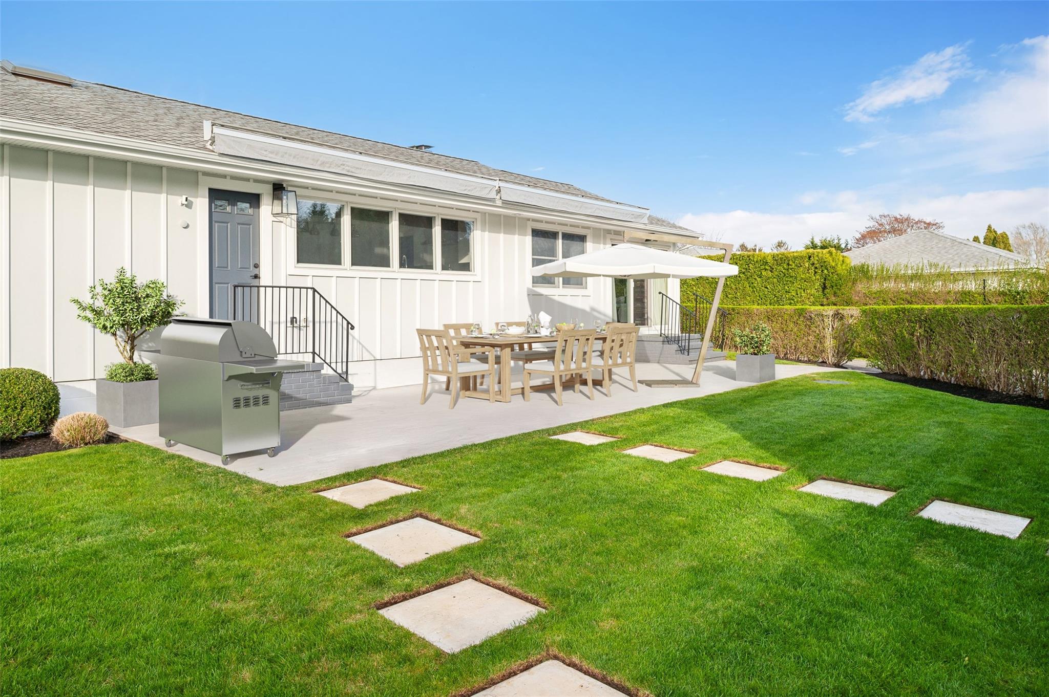 75 Saint Andrews Road, Southampton, NY 11968