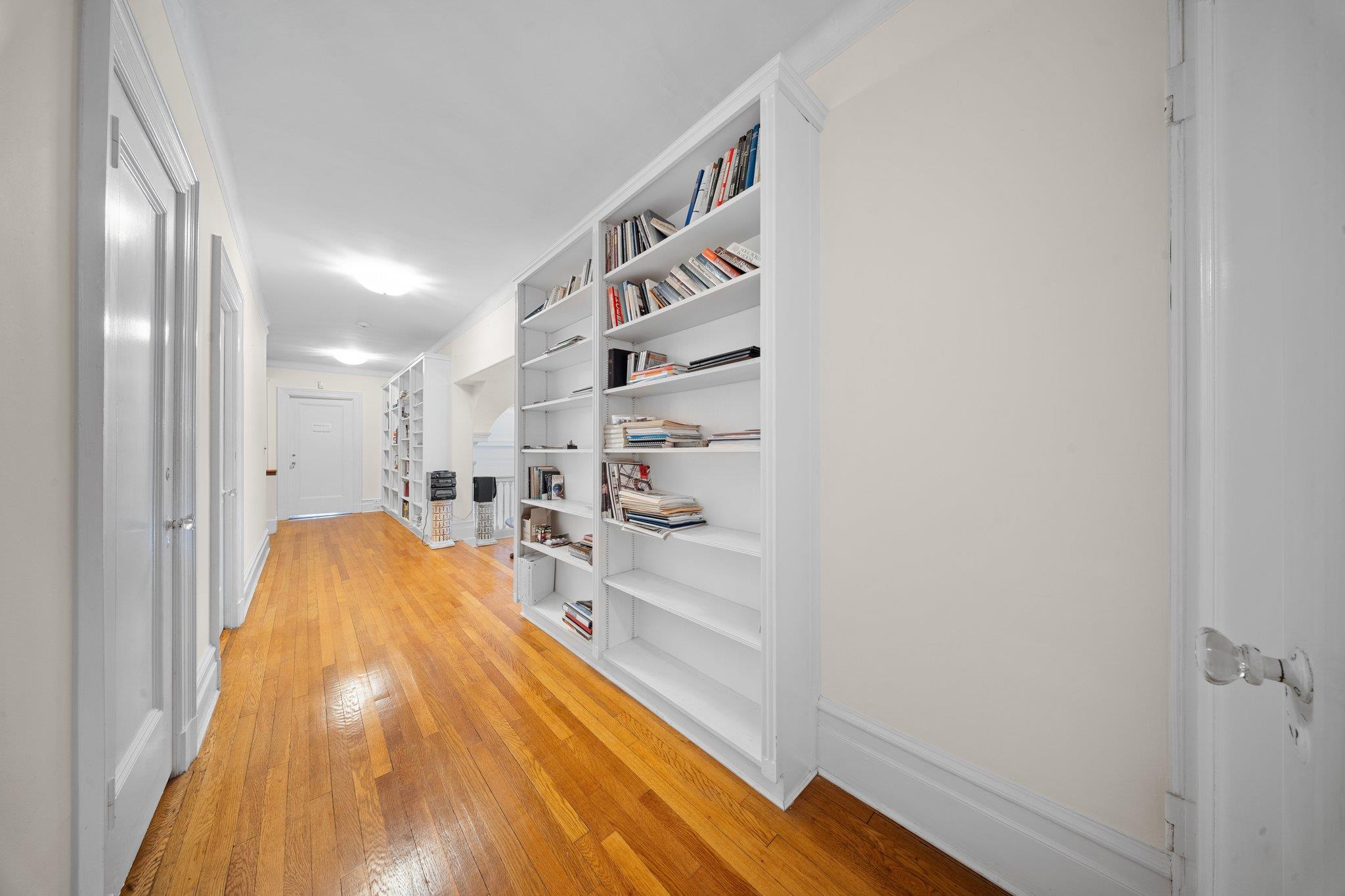 10-08 Shore Road, Douglaston, NY 11363