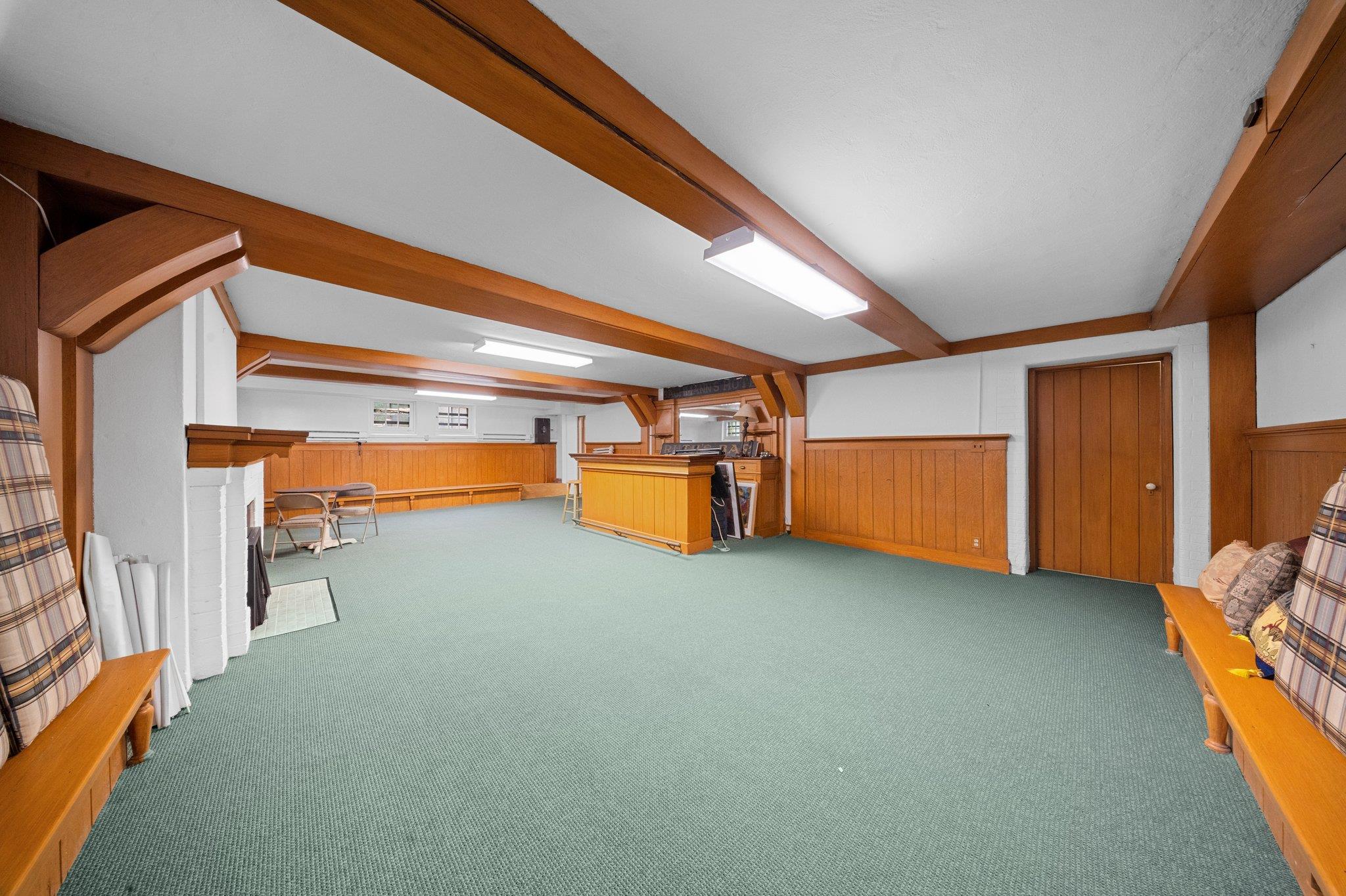 10-08 Shore Road, Douglaston, NY 11363