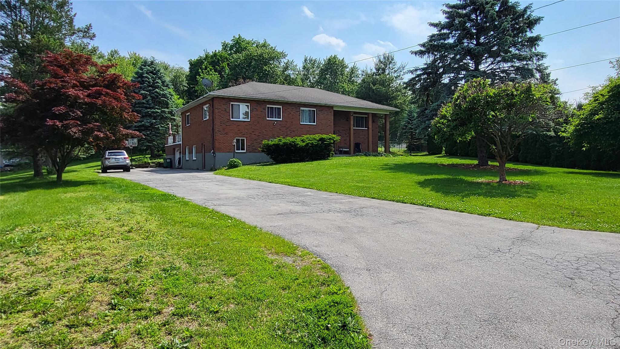 23 McLaughlin Drive, Marlboro, NY 12542