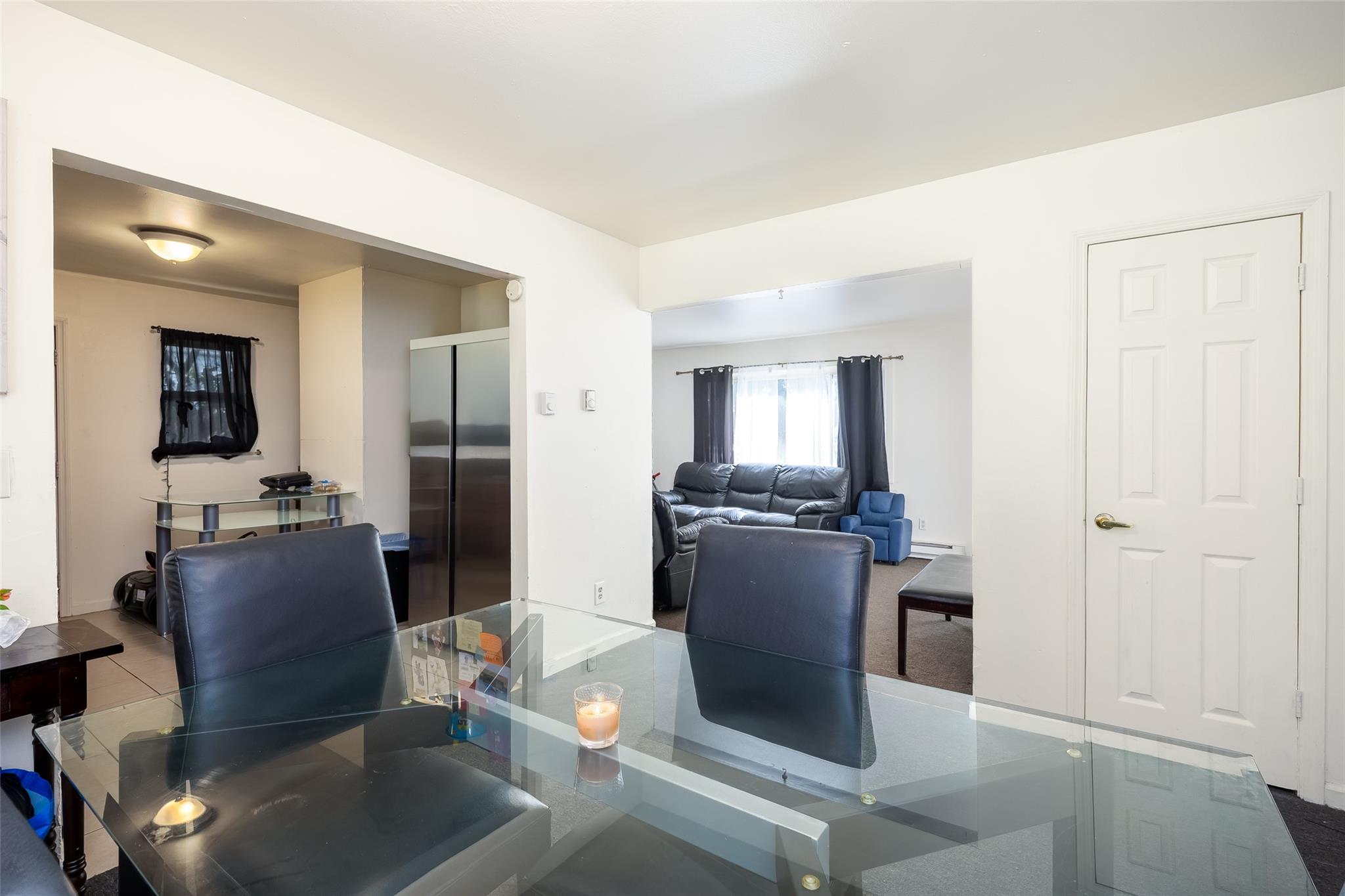 6 Gordon Avenue, Medford, NY 11763