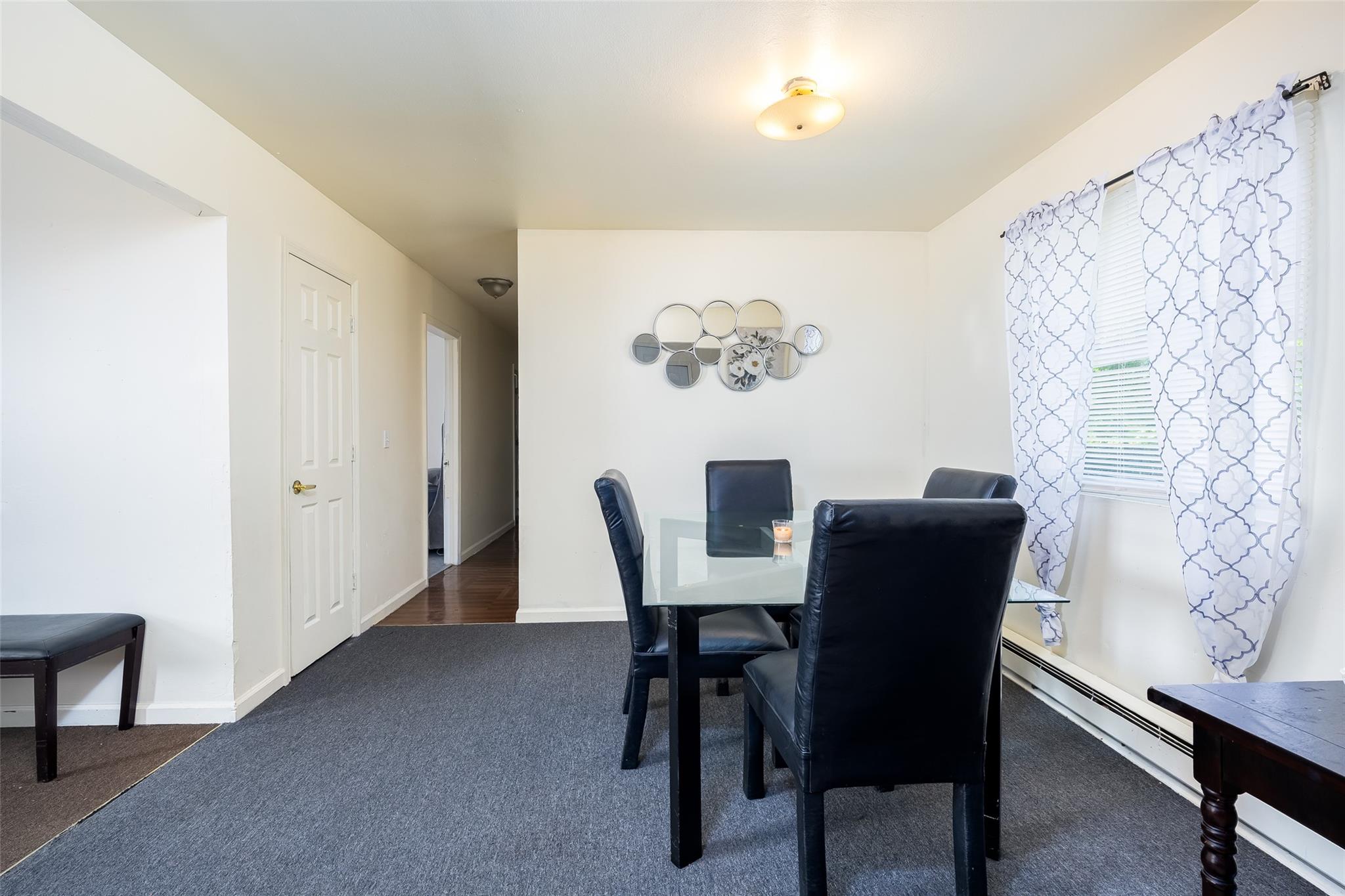 6 Gordon Avenue, Medford, NY 11763