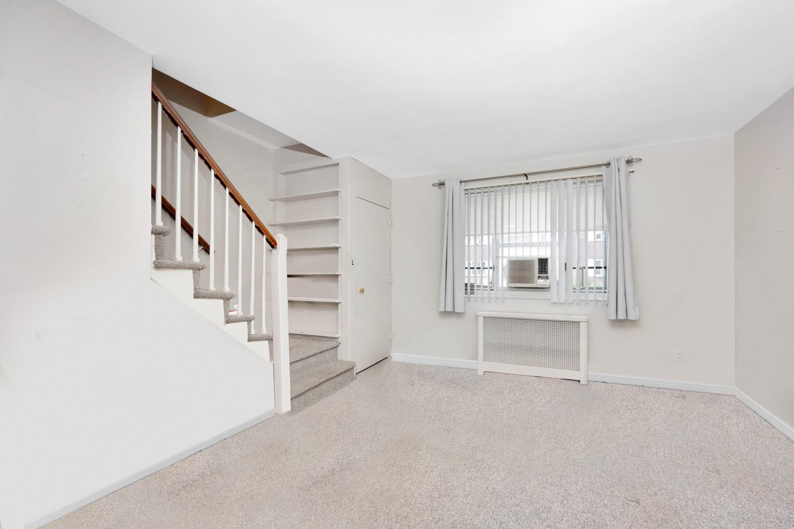 227-09 Hillside Avenue # 5-17 DUPLEX, Bellerose Manor, NY 11427