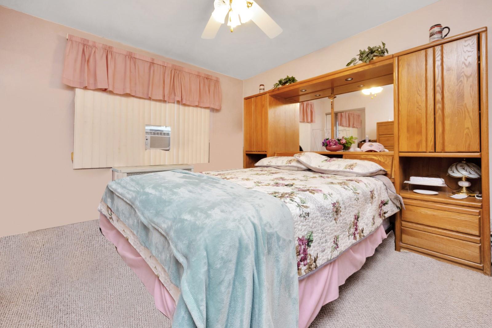 227-09 Hillside Avenue # 5-17 DUPLEX, Bellerose Manor, NY 11427