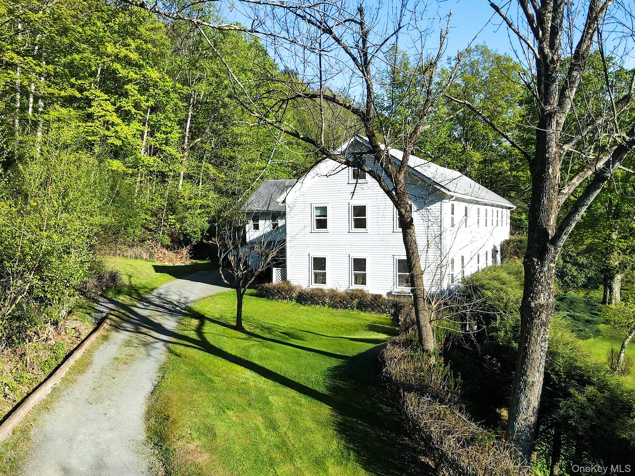 2182 Old Route 17, Roscoe, NY 12776