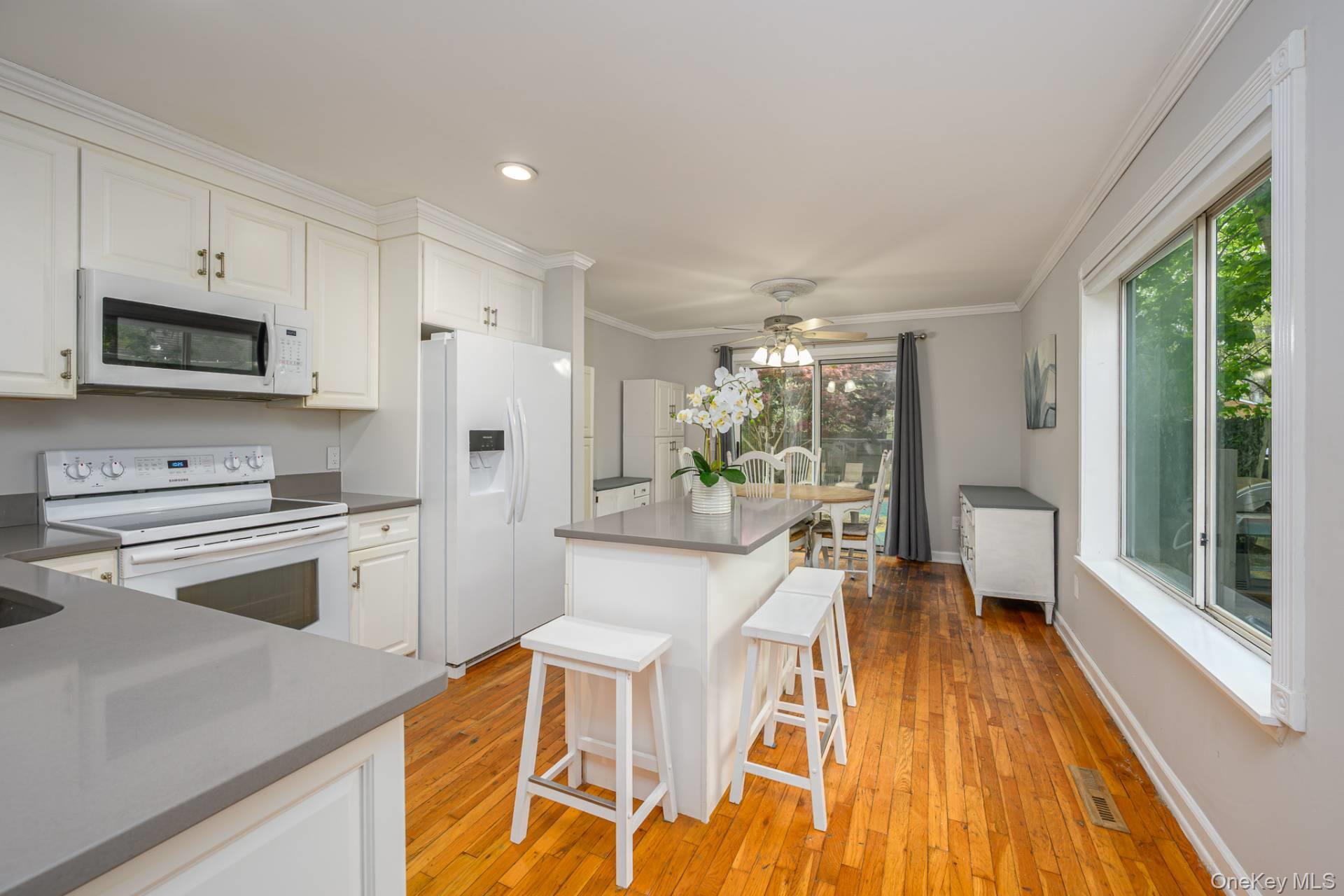 155 Little Fresh Pond Road, Southampton, NY 11968