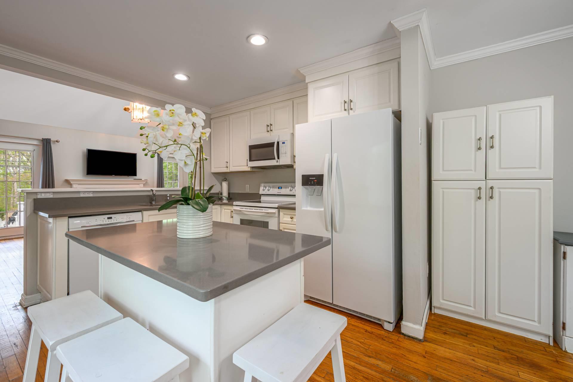 155 Little Fresh Pond Road, Southampton, NY 11968