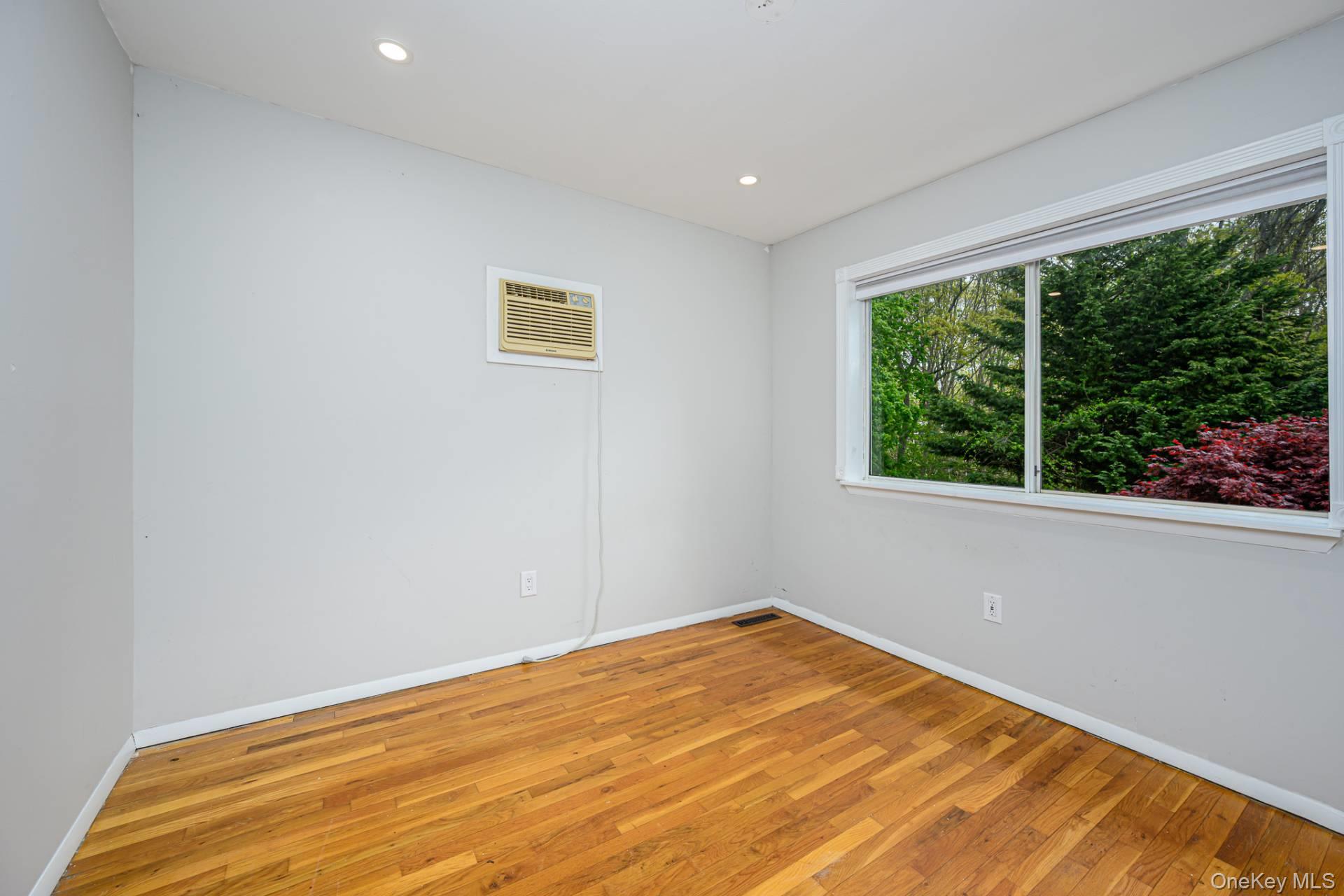 155 Little Fresh Pond Road, Southampton, NY 11968