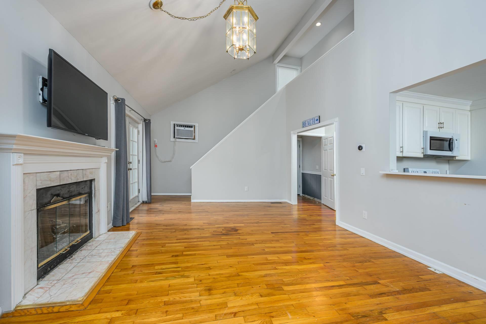 155 Little Fresh Pond Road, Southampton, NY 11968