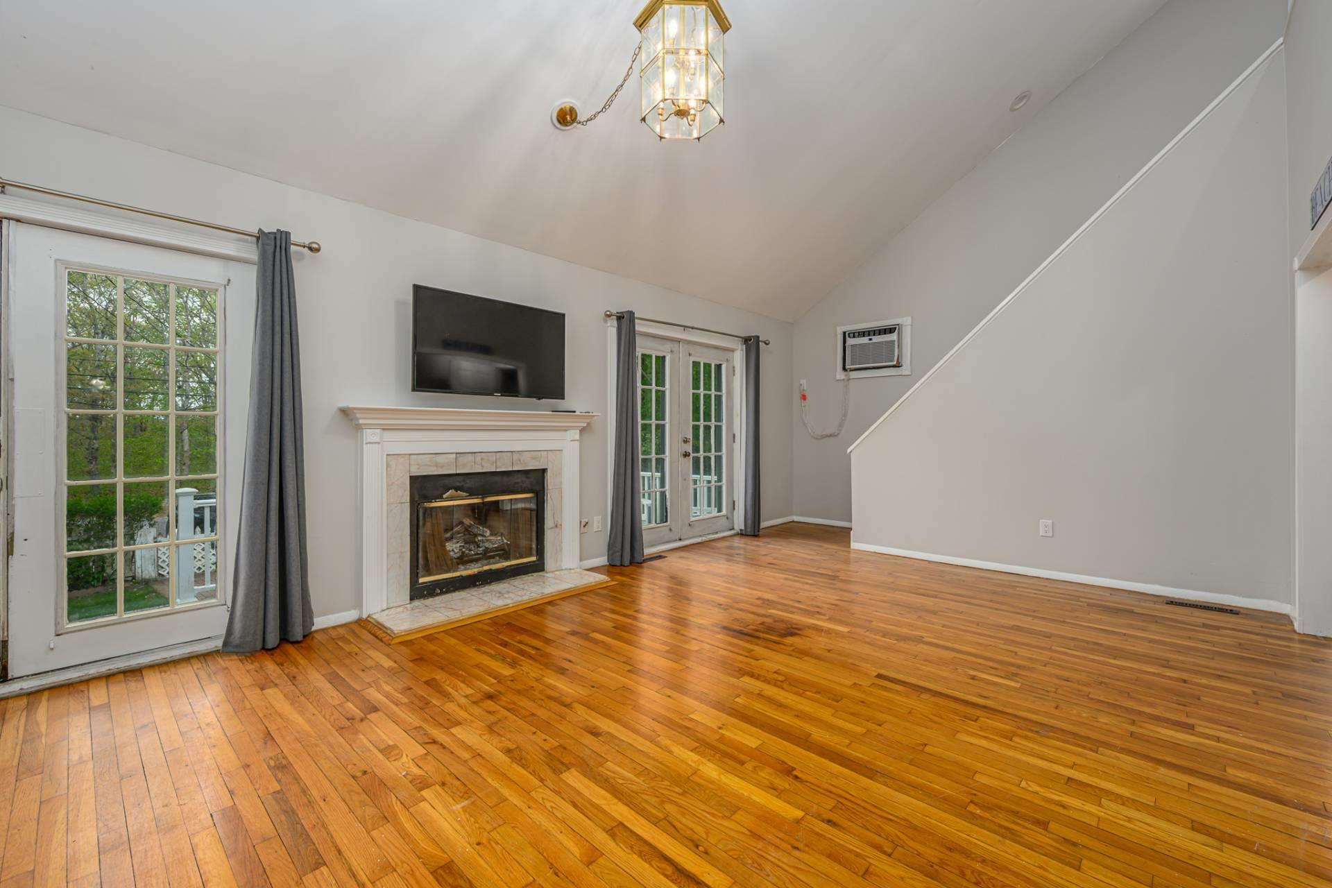 155 Little Fresh Pond Road, Southampton, NY 11968