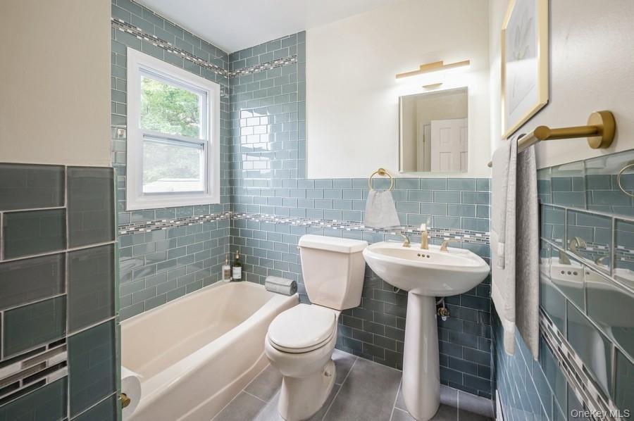 12 Glenn Place, Hastings-on-Hudson, NY 10706