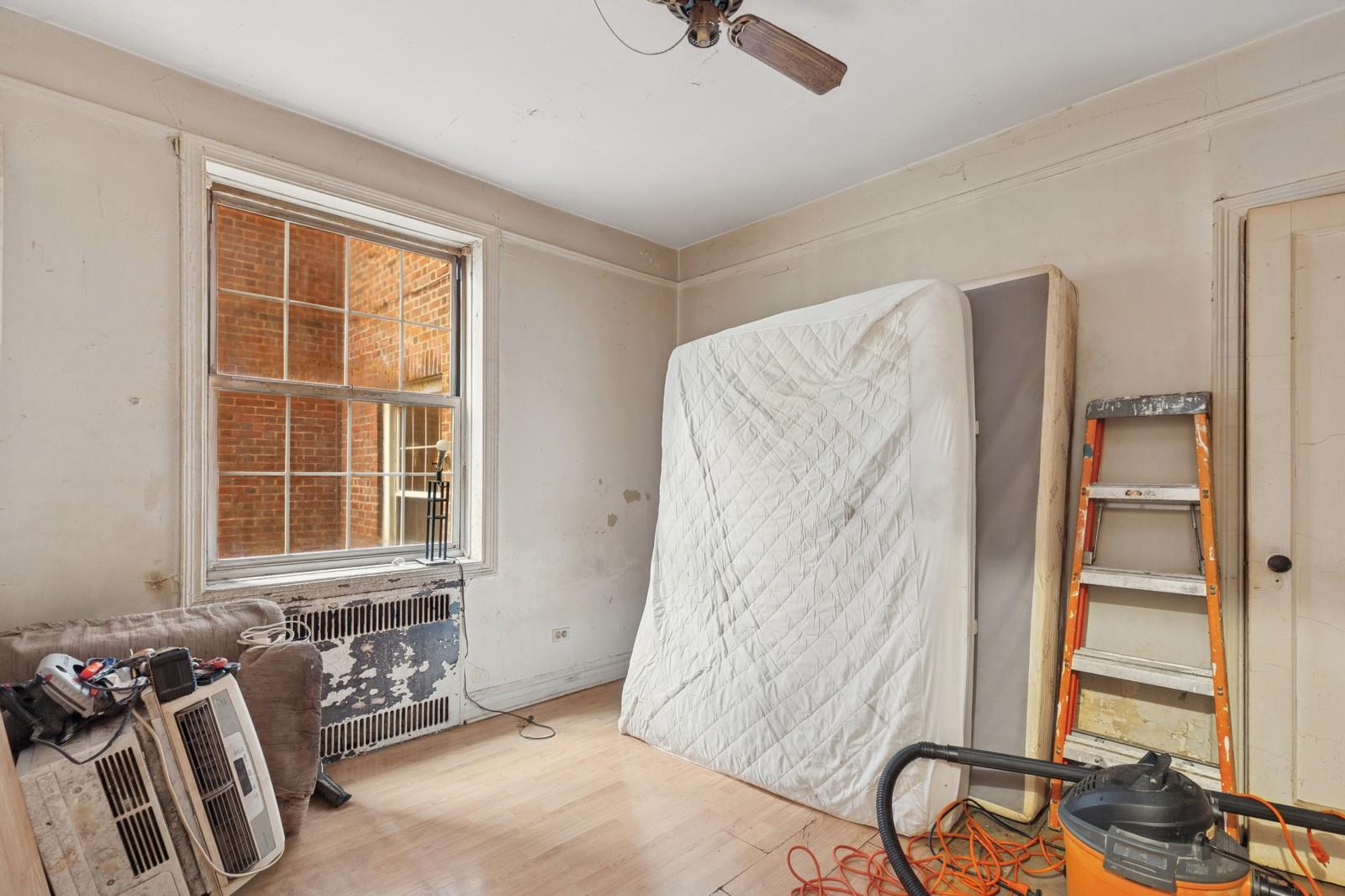 117-01 park lane south # C 1F, Kew Gardens, NY 11418