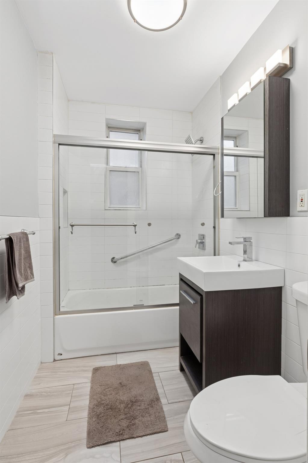 117-01 park lane south # C 1F, Kew Gardens, NY 11418