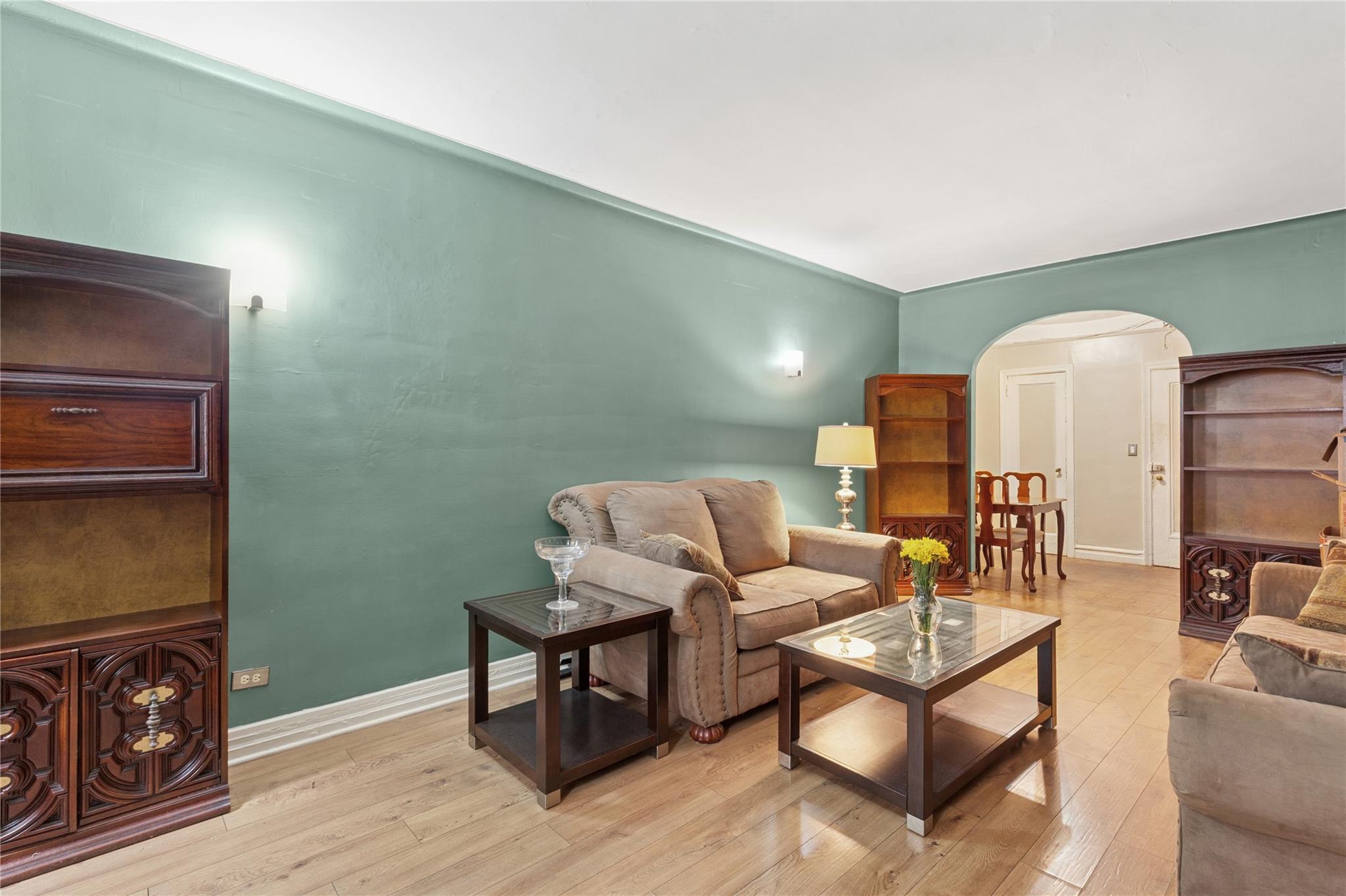 117-01 park lane south # C 1F, Kew Gardens, NY 11418