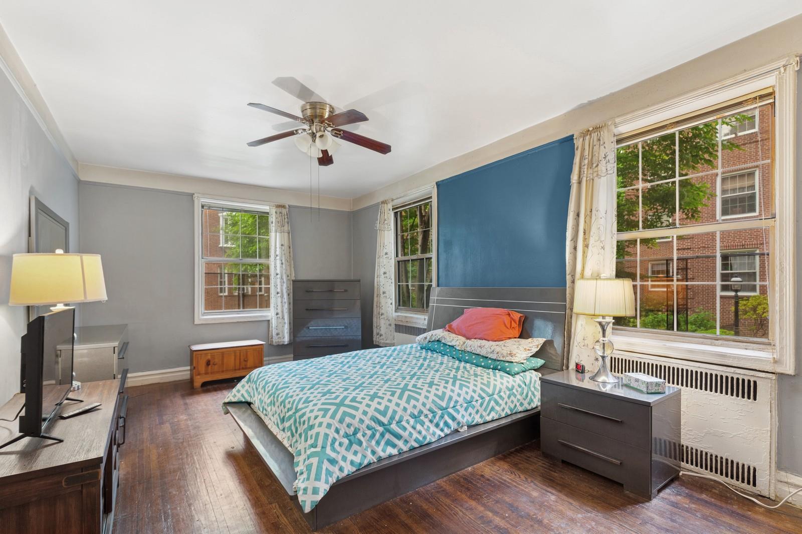 117-01 park lane south # C 1F, Kew Gardens, NY 11418