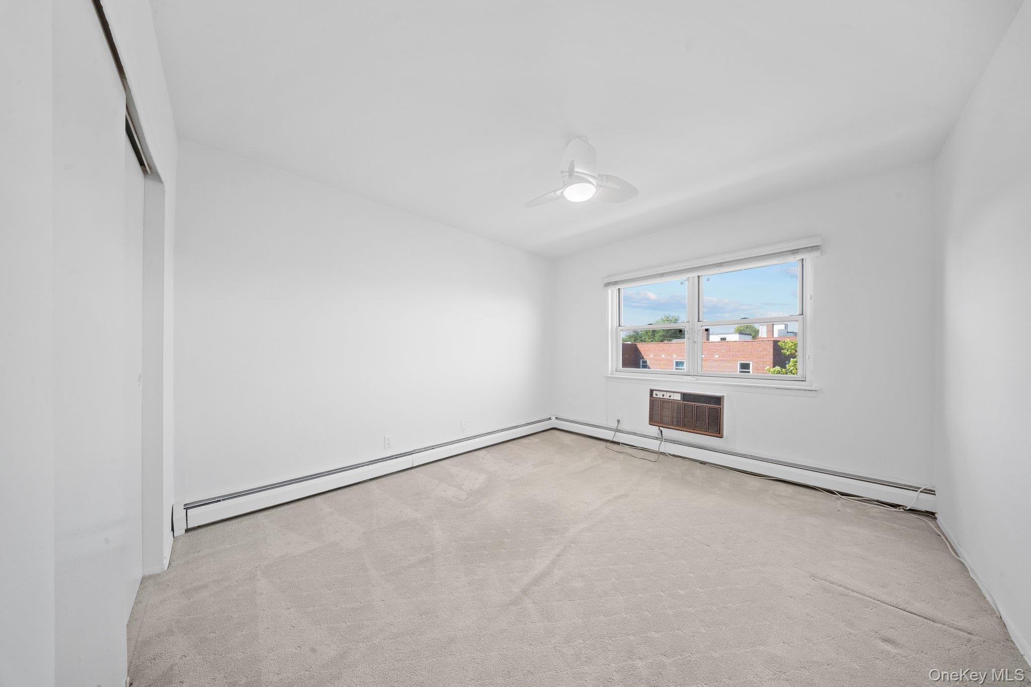 90 S Park Avenue # C7, Rockville Centre, NY 11570