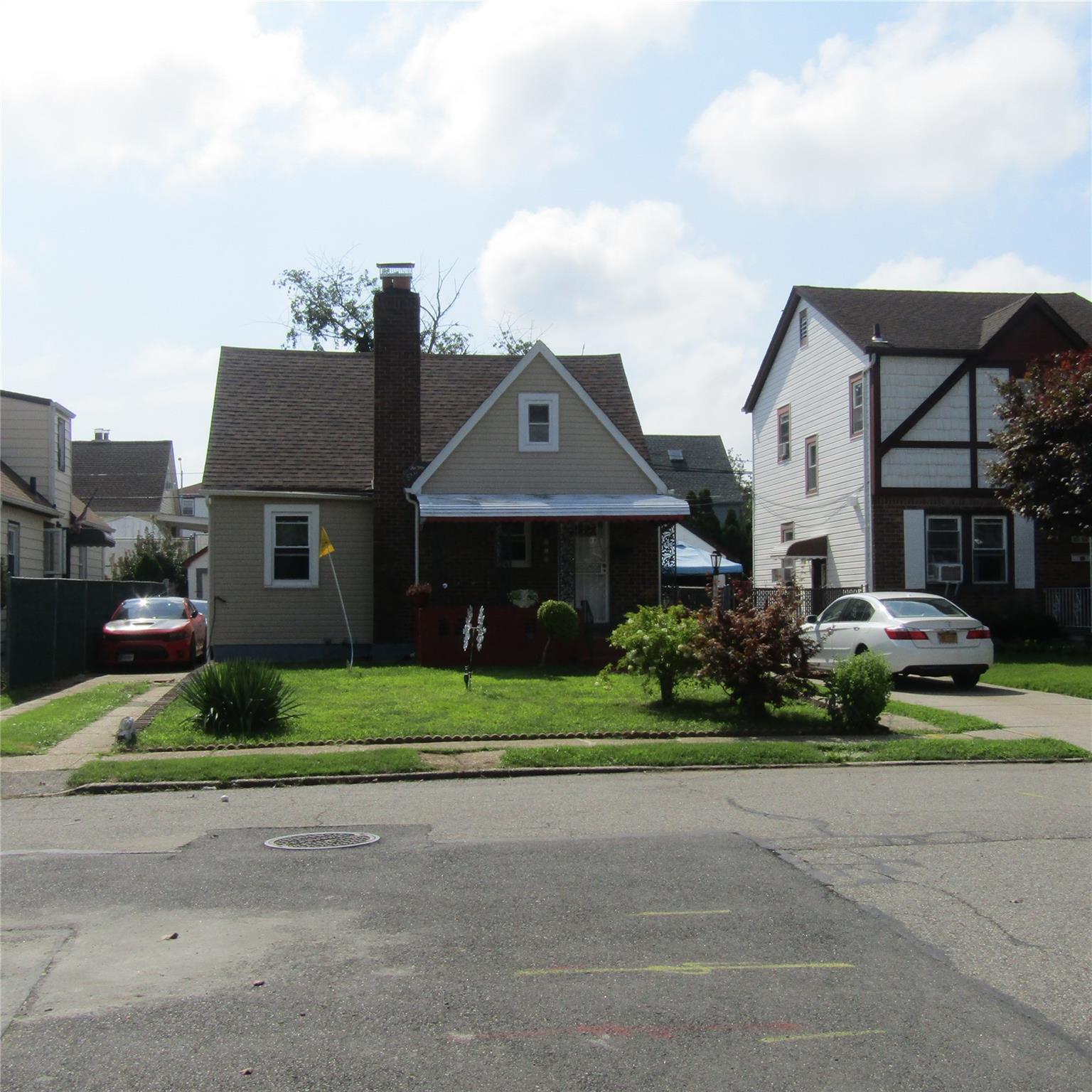 85-40 253rd Street, Bellerose, NY 11426