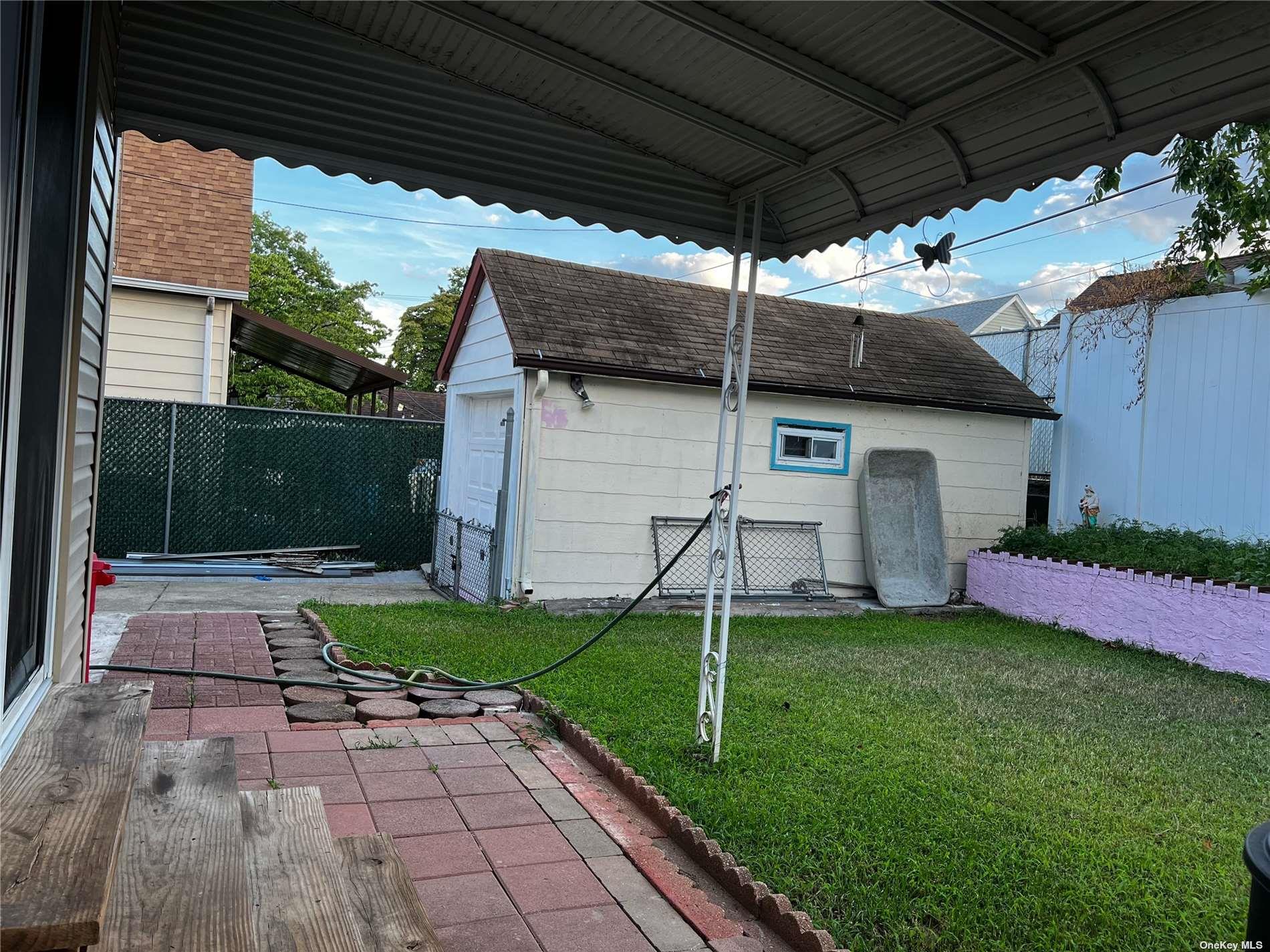 85-40 253rd Street, Bellerose, NY 11426