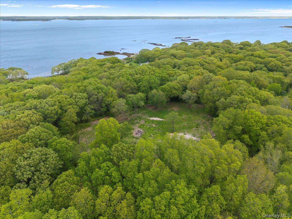 00 East End Road, Fishers Island, NY 06390