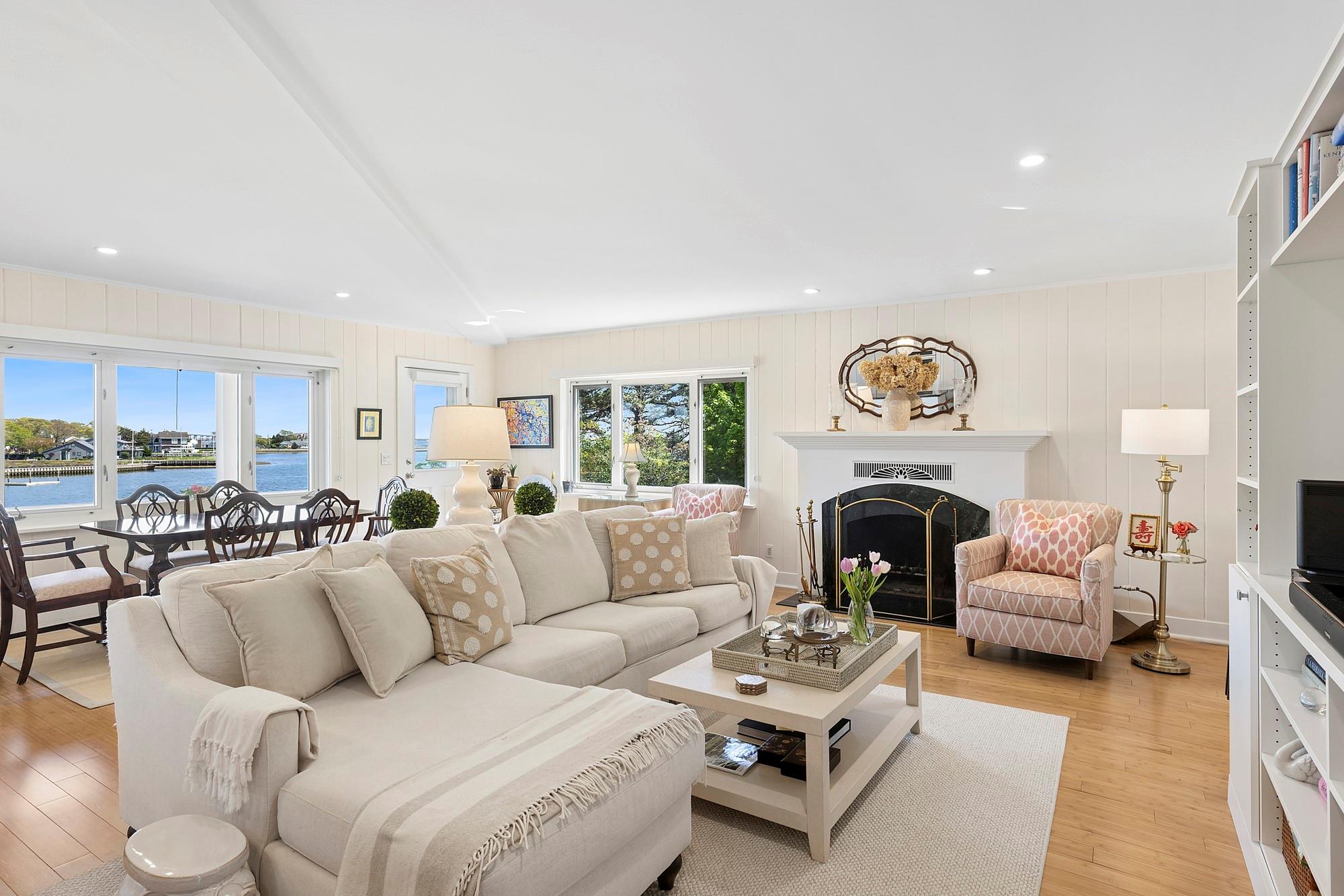 47 Rampasture Road # Apt. M, Hampton Bays, NY 11946