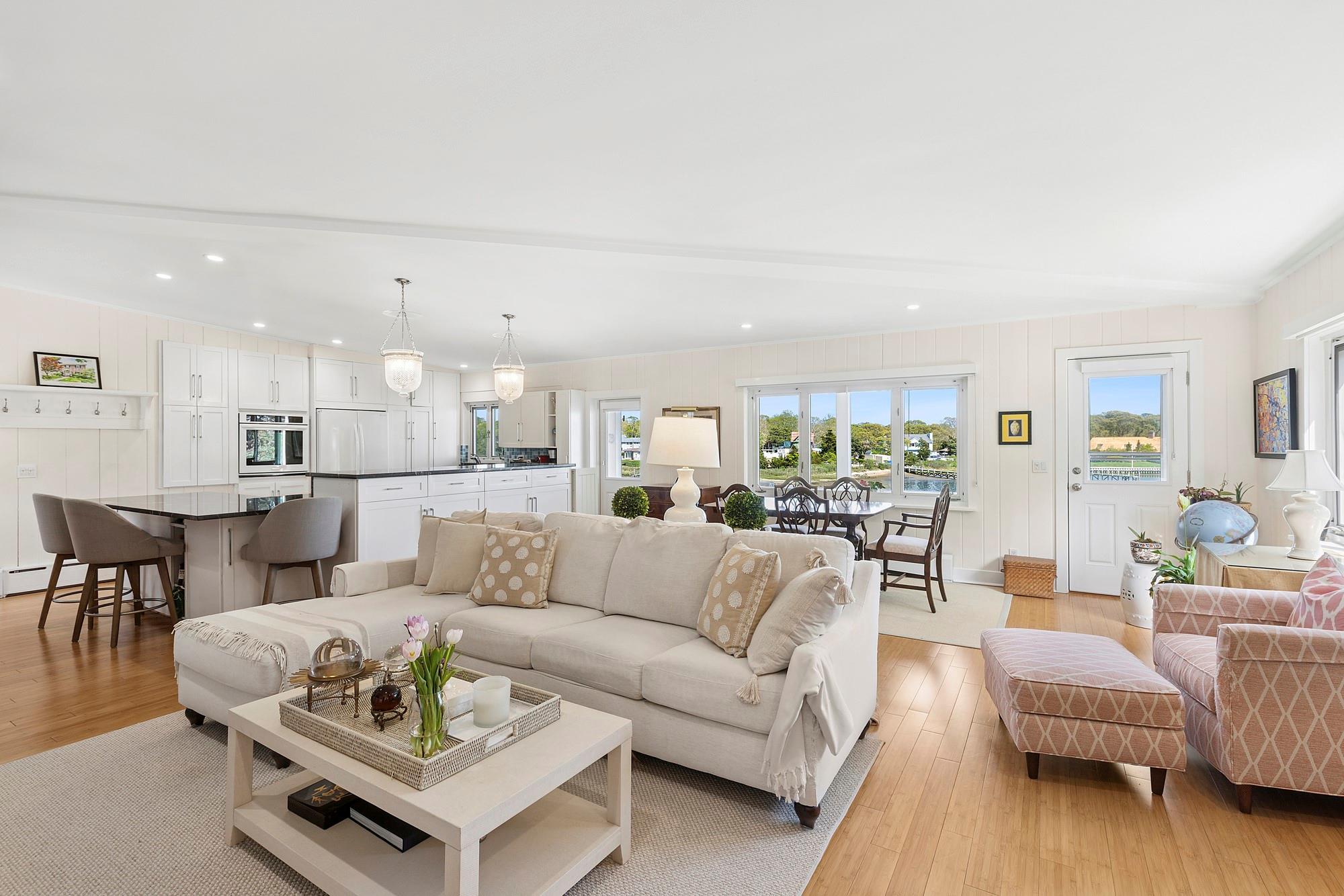 47 Rampasture Road # Apt. M, Hampton Bays, NY 11946