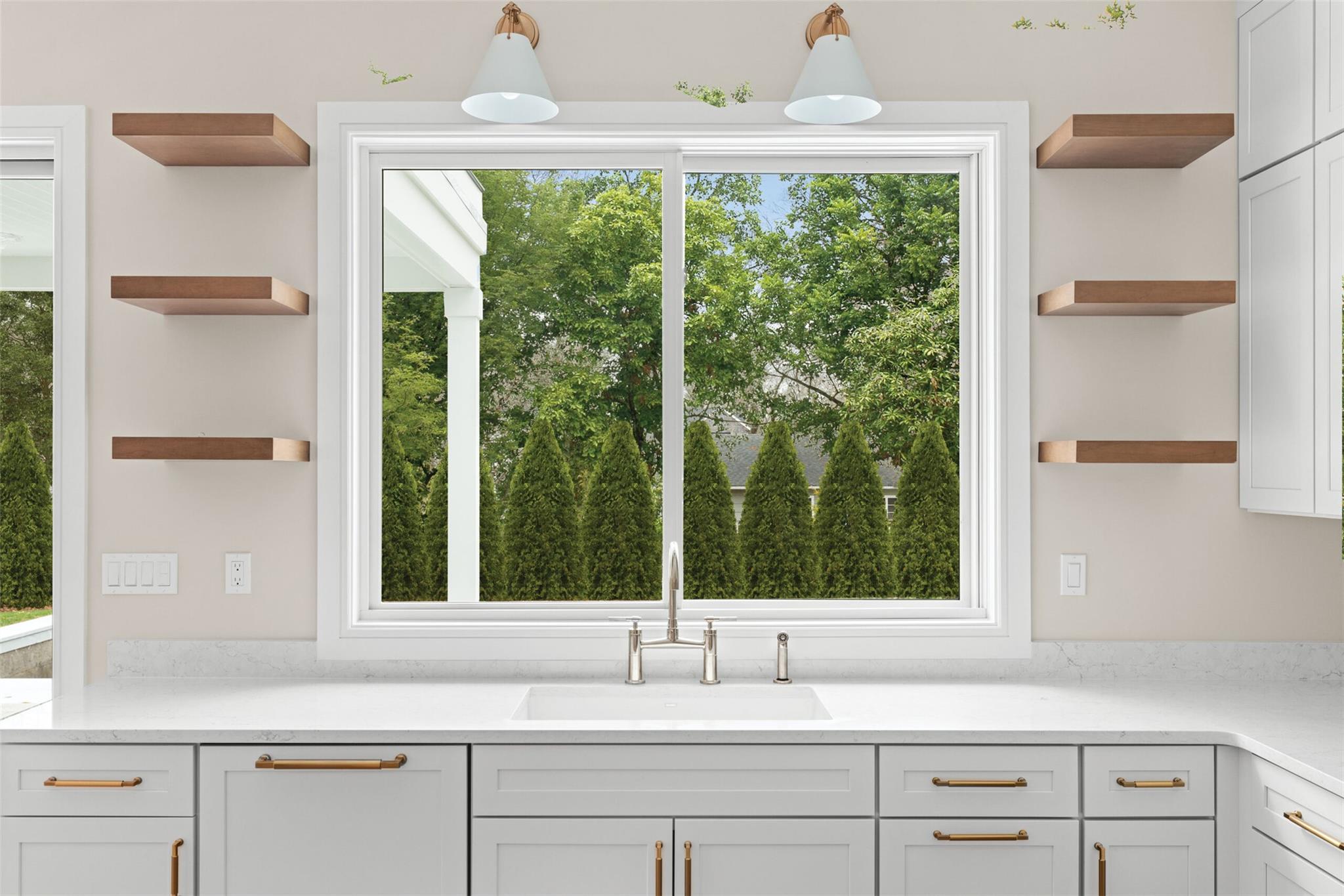 26 Pine Tree Road, Southampton, NY 11968