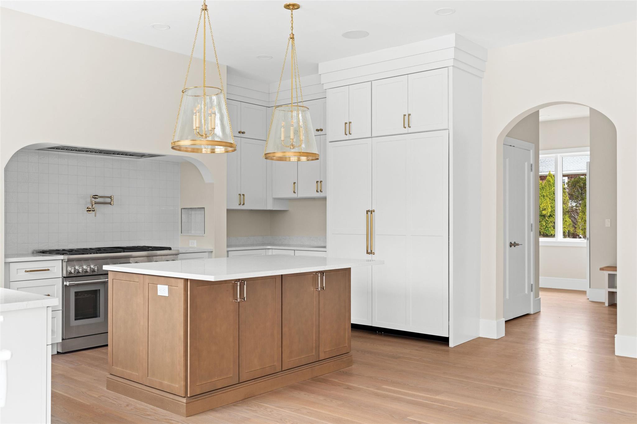 26 Pine Tree Road, Southampton, NY 11968