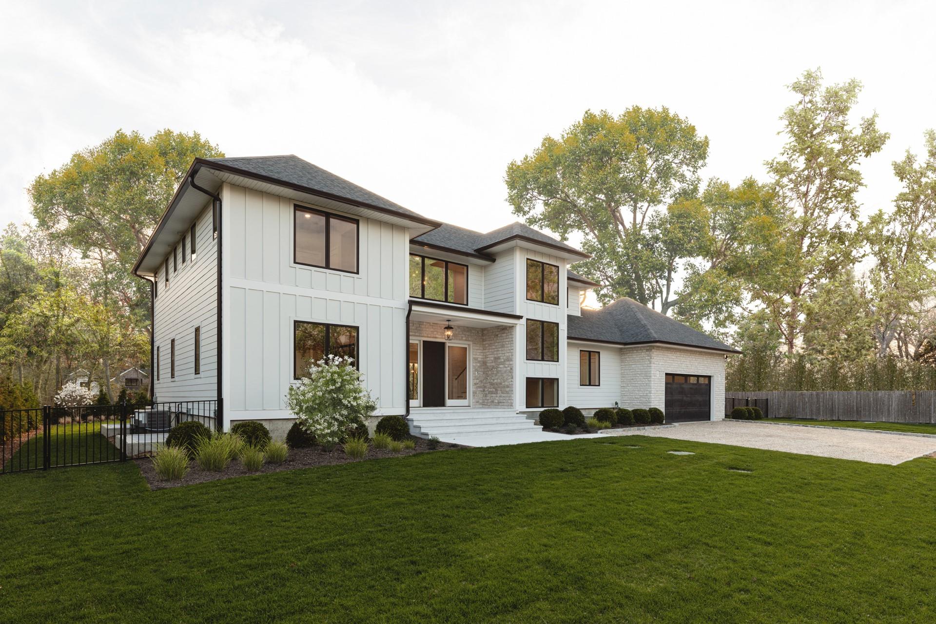 26 Pine Tree Road, Southampton, NY 11968