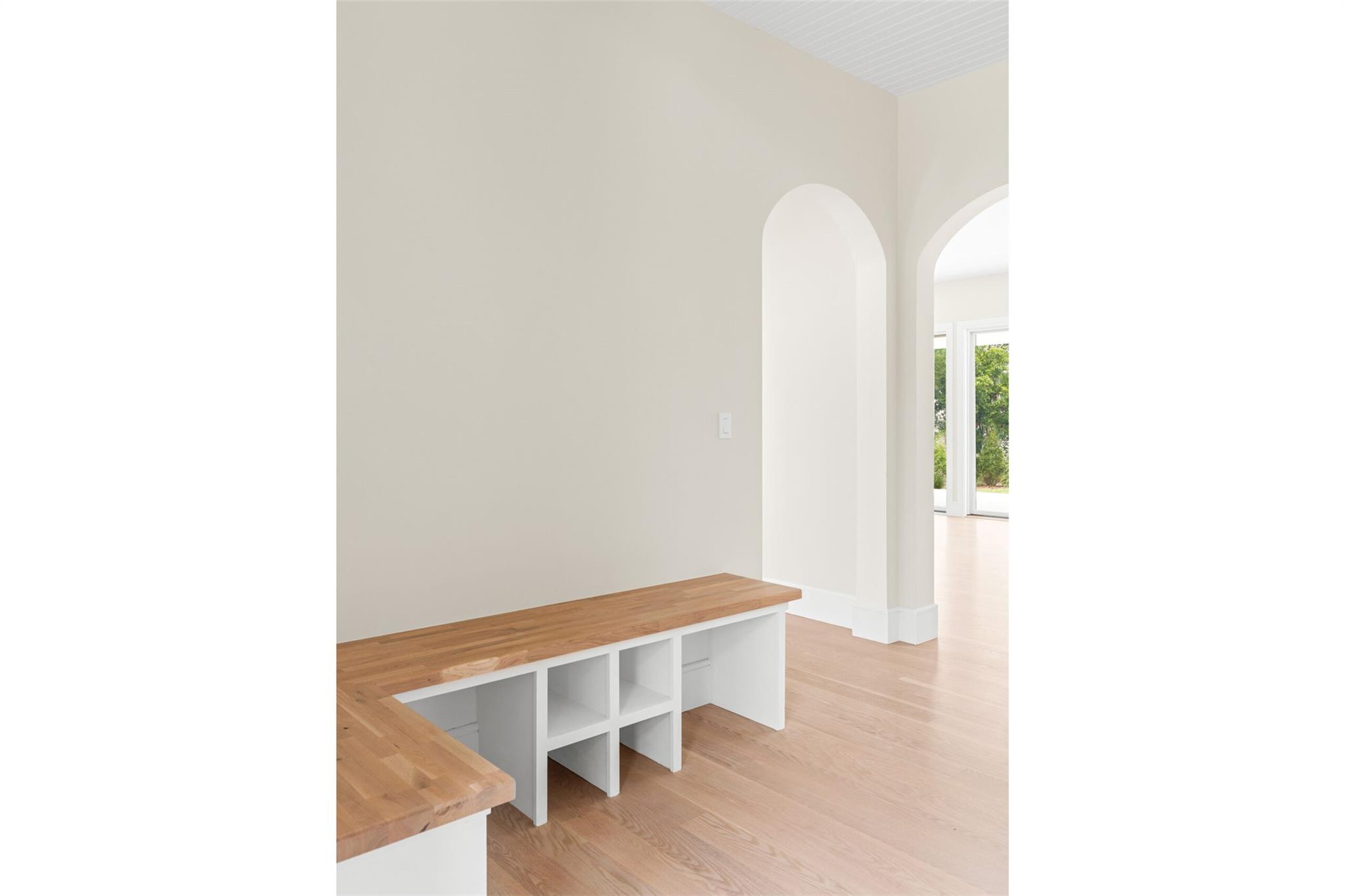 26 Pine Tree Road, Southampton, NY 11968