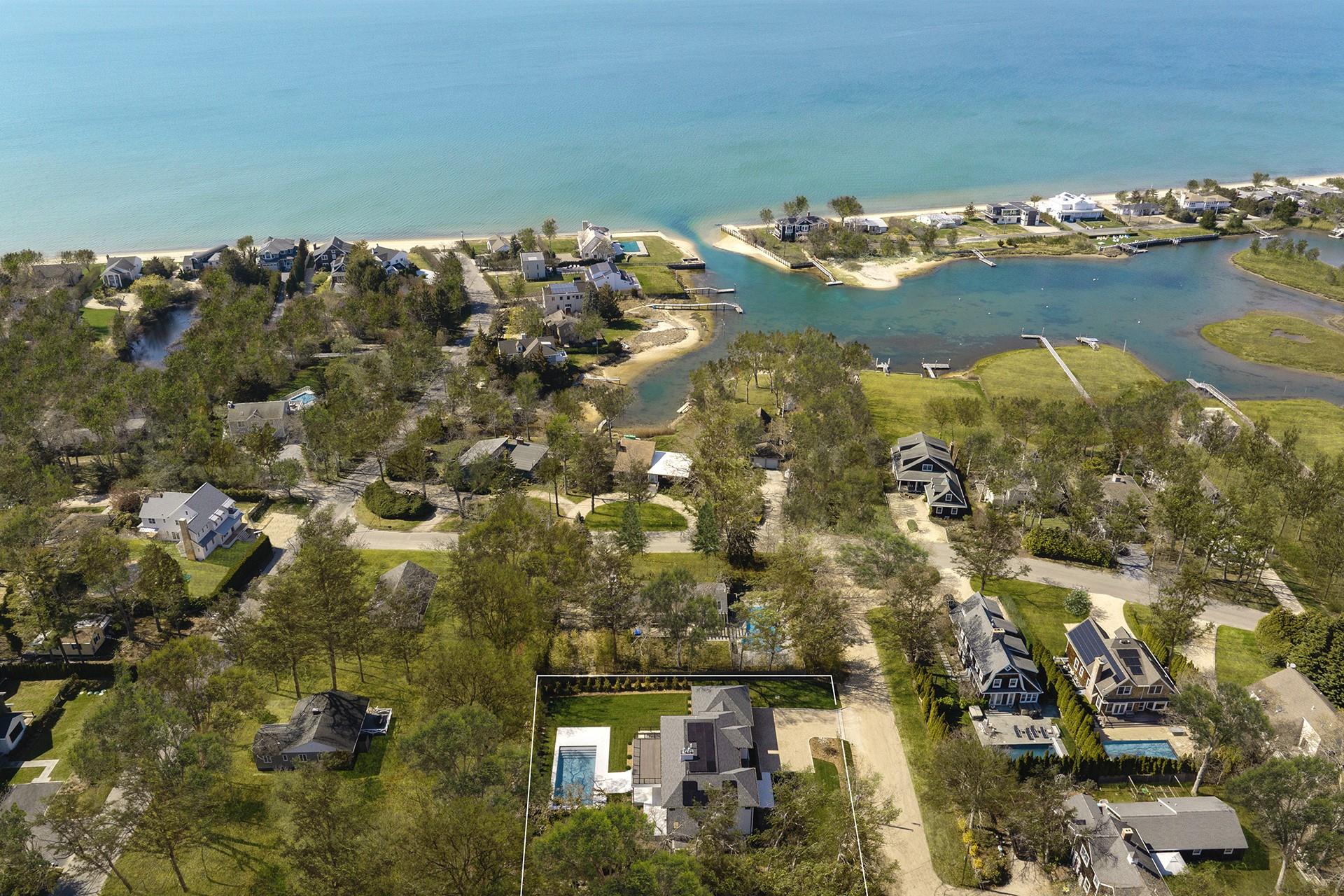 26 Pine Tree Road, Southampton, NY 11968