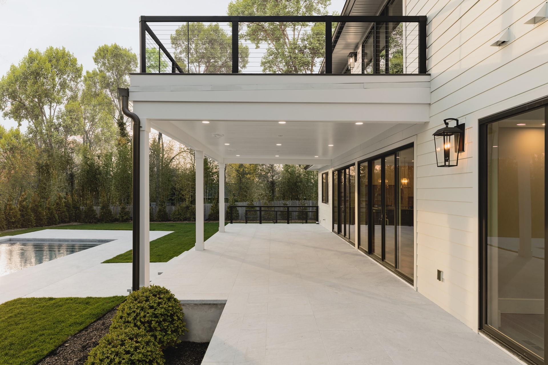 26 Pine Tree Road, Southampton, NY 11968