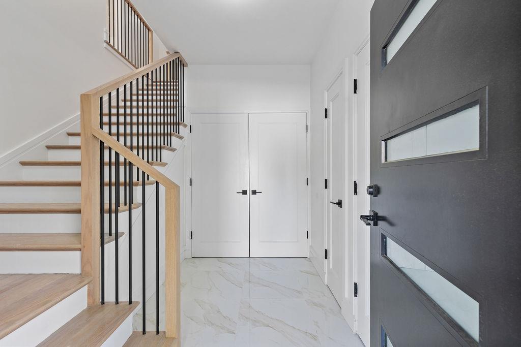 242 Blauvelt Road # 201, Monsey, NY 10952