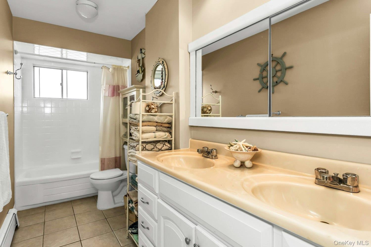 171 Westside Avenue, Freeport, NY 11520