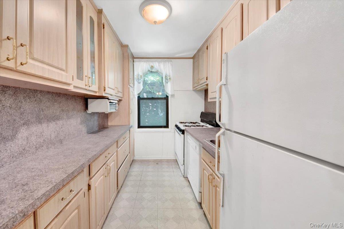 277 Bronx River Road # 4L, Yonkers, NY 10704