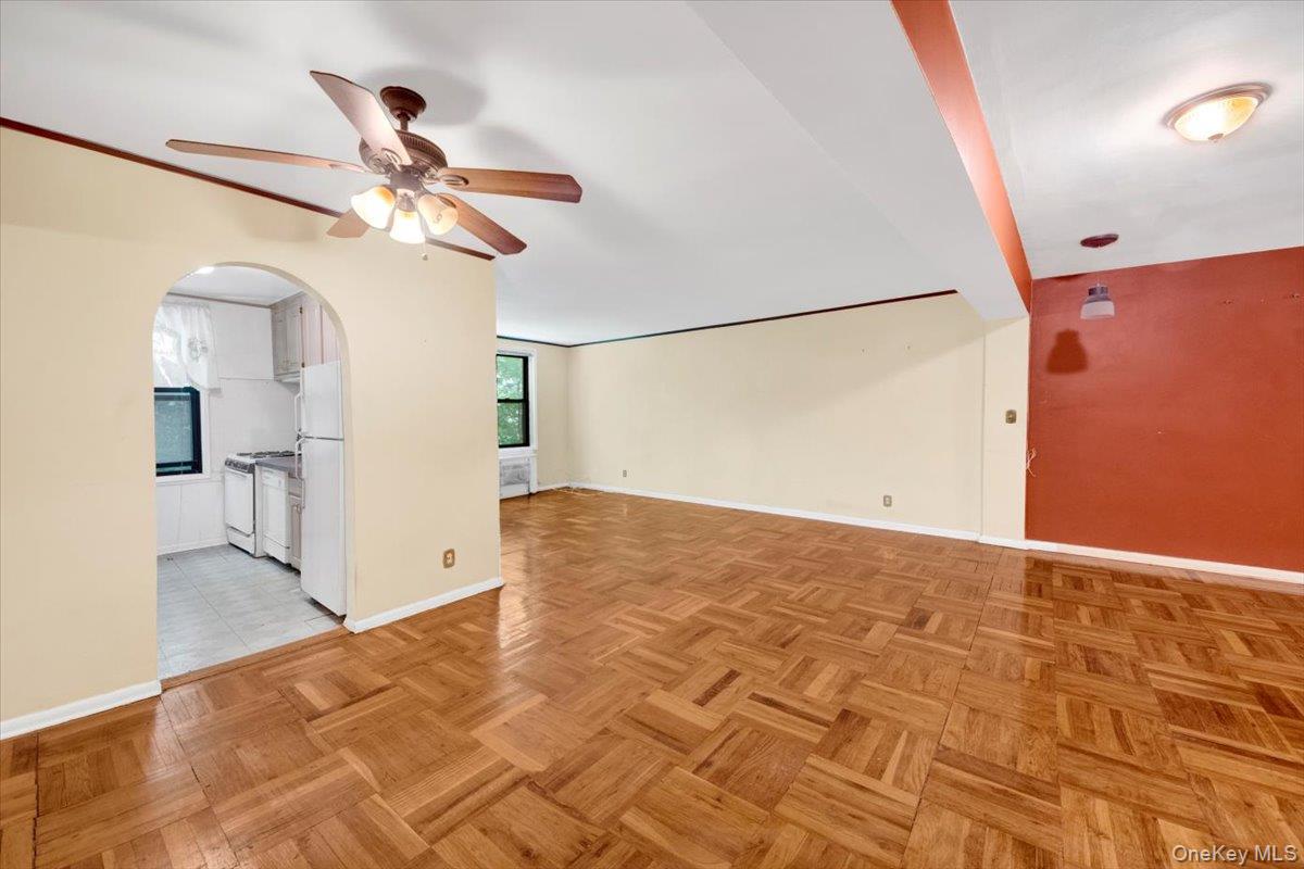 277 Bronx River Road # 4L, Yonkers, NY 10704