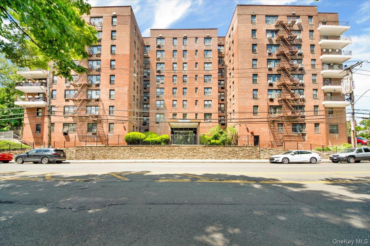 277 Bronx River Road # 4L, Yonkers, NY 10704