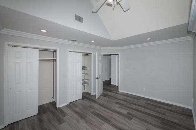 01 Overlook Drive # 01, Farmingville, NY 11738