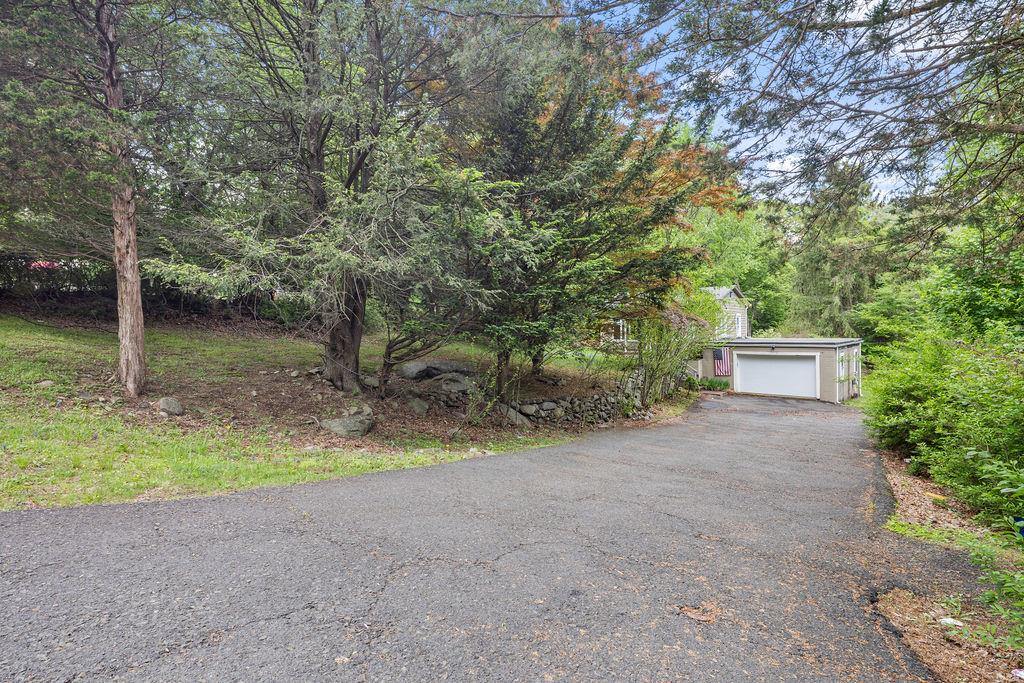 50 New Pomona Road, Suffern, NY 10901